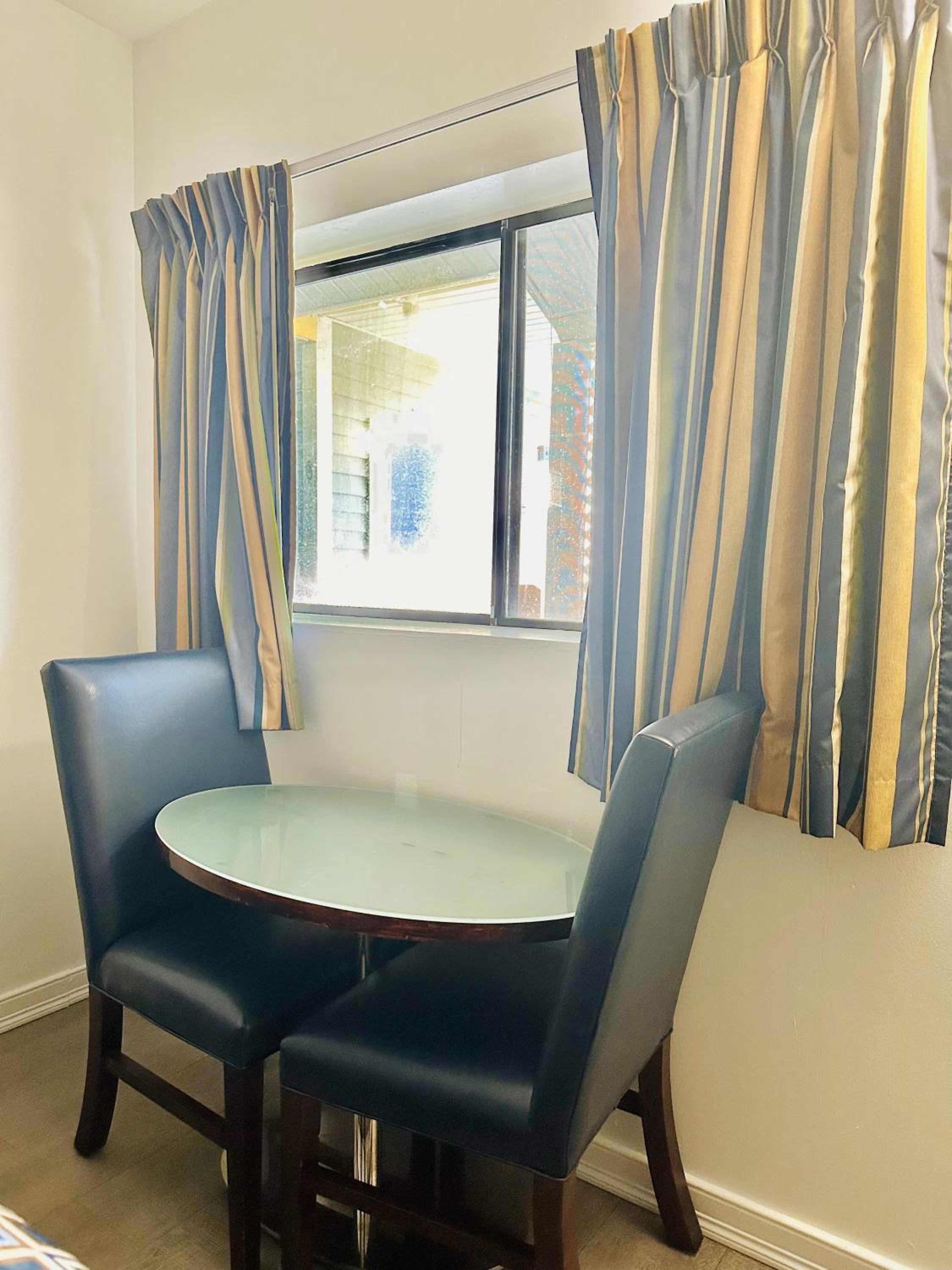 Hampton Motor Inn