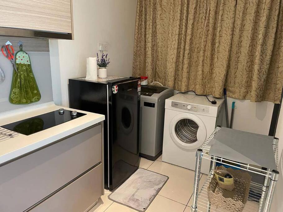 Emira Residence Nadia Homestay