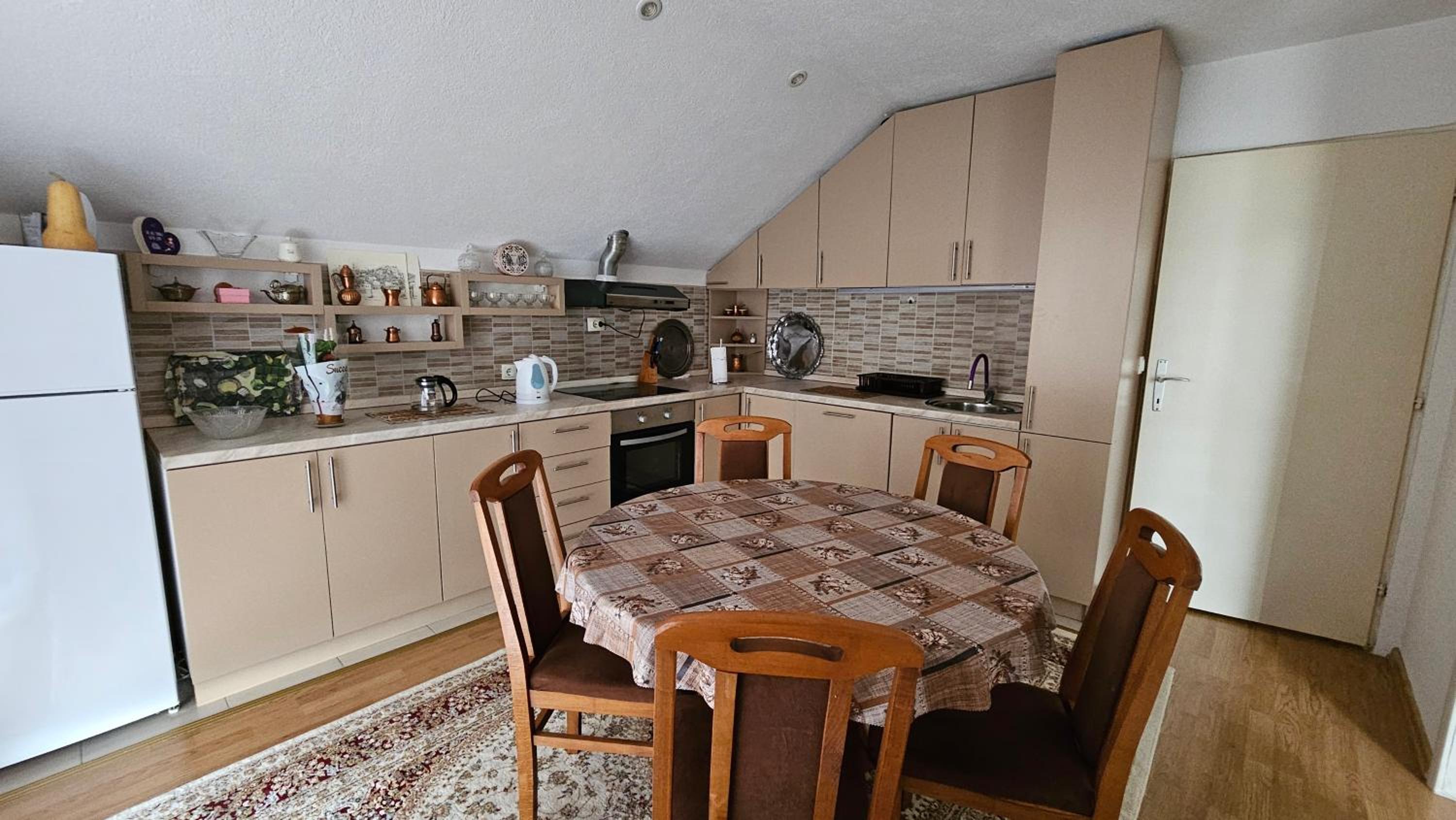 Apartman ADO