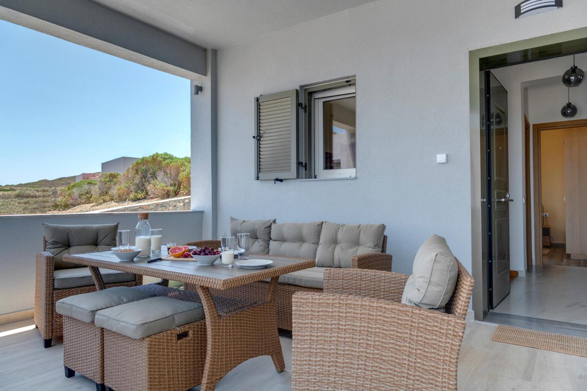 Syraki Villas