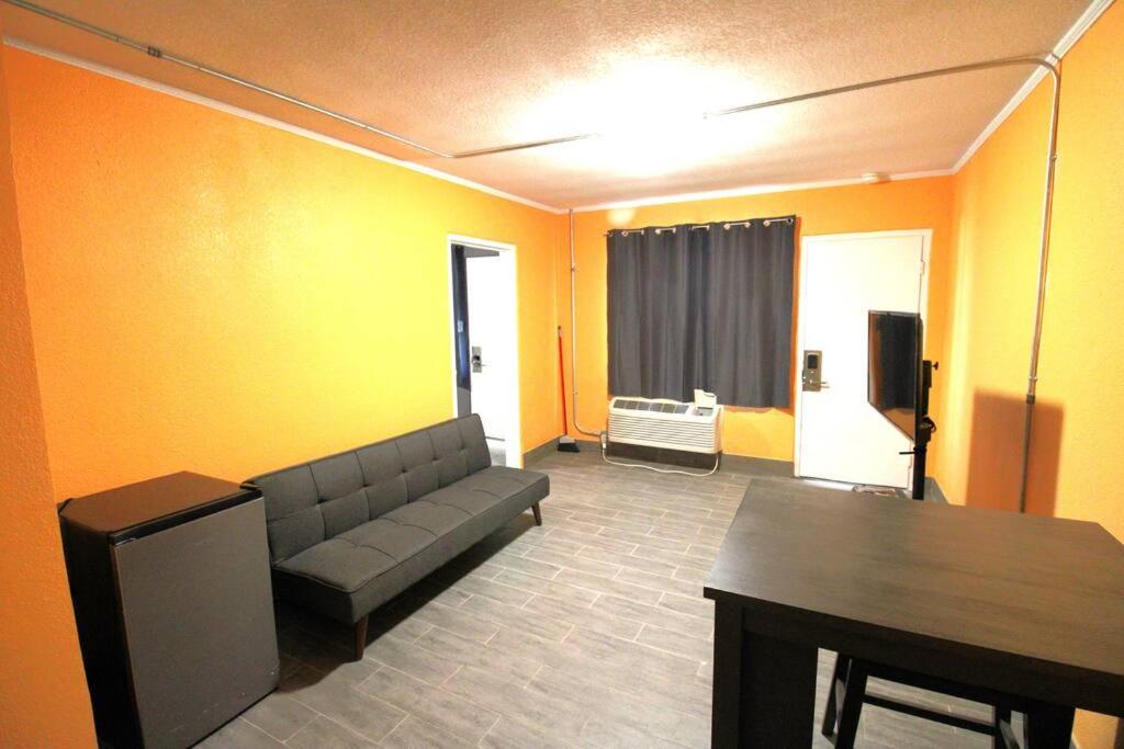 The Arkansas at 1611 Residences view 4