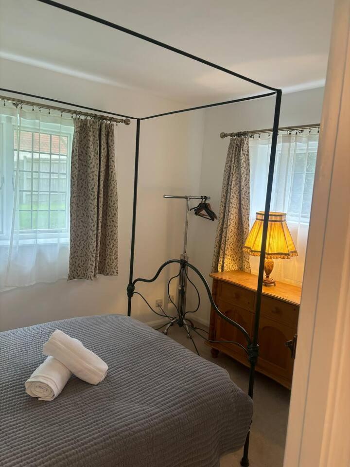 Grade 2 Listed Cottage in Sussex Village view 3