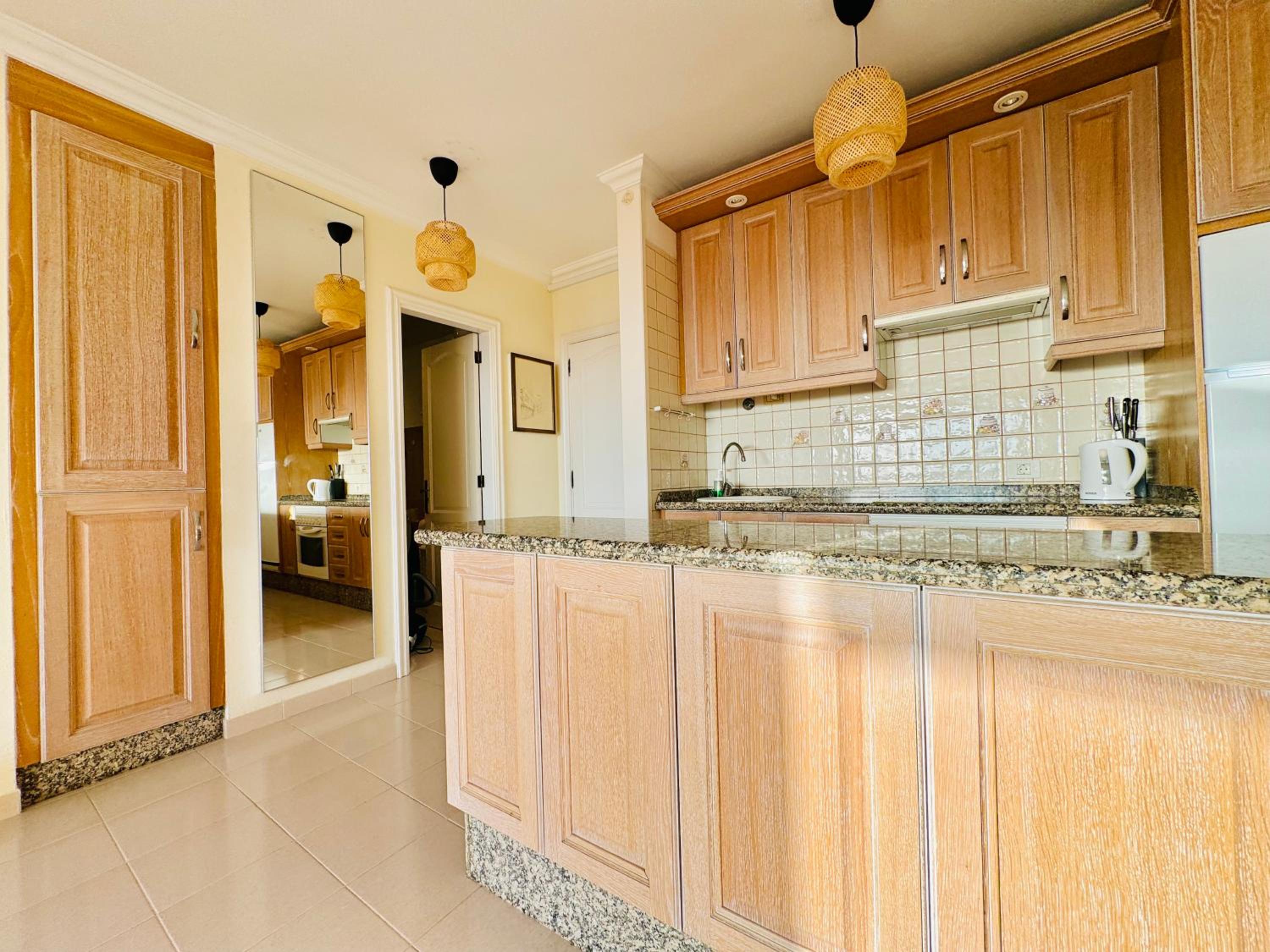 Casa HUGO - ocean view, quiet pool, fibre net, los Gigantes view 2