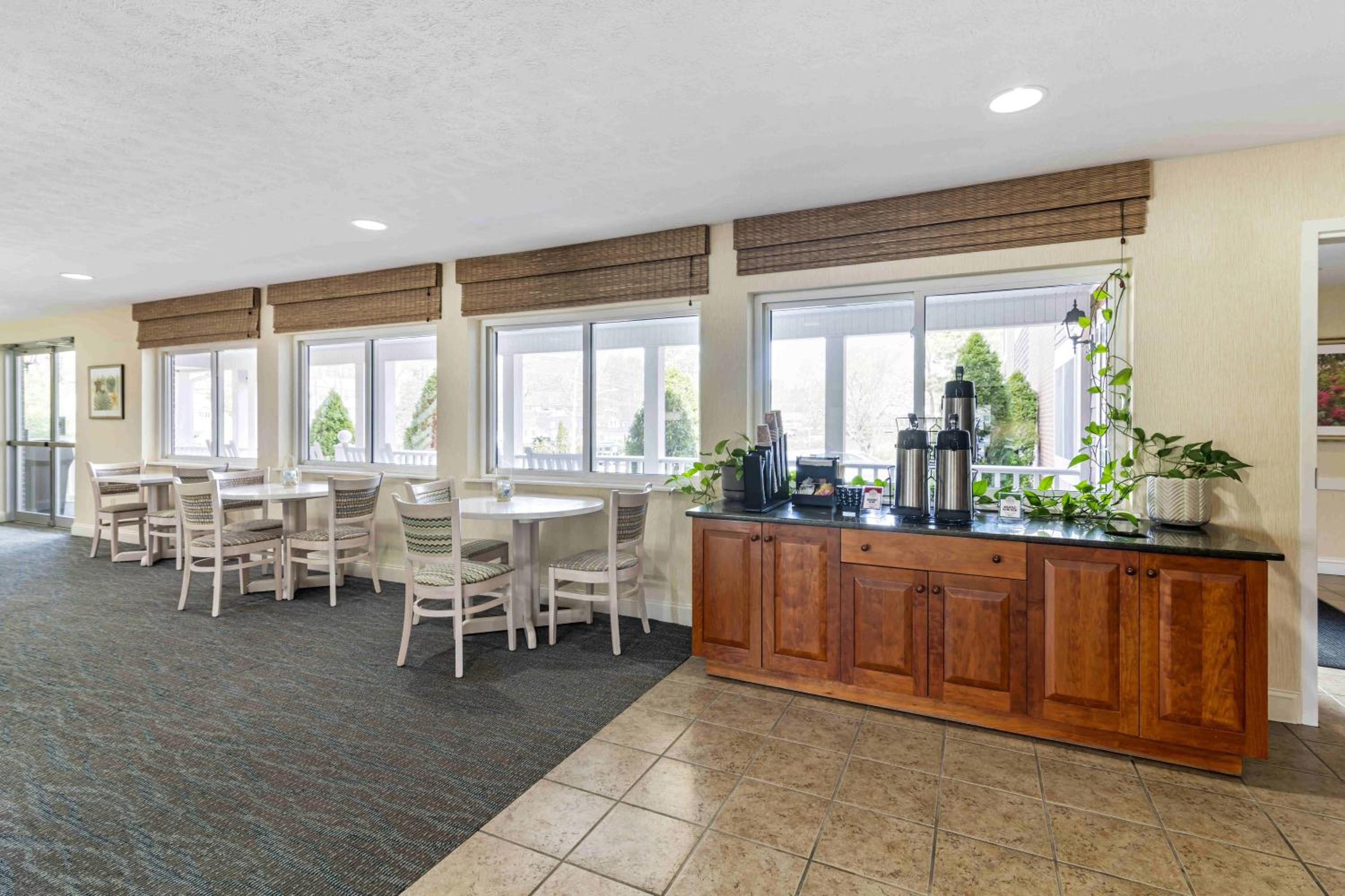 Juniper Hill Inn