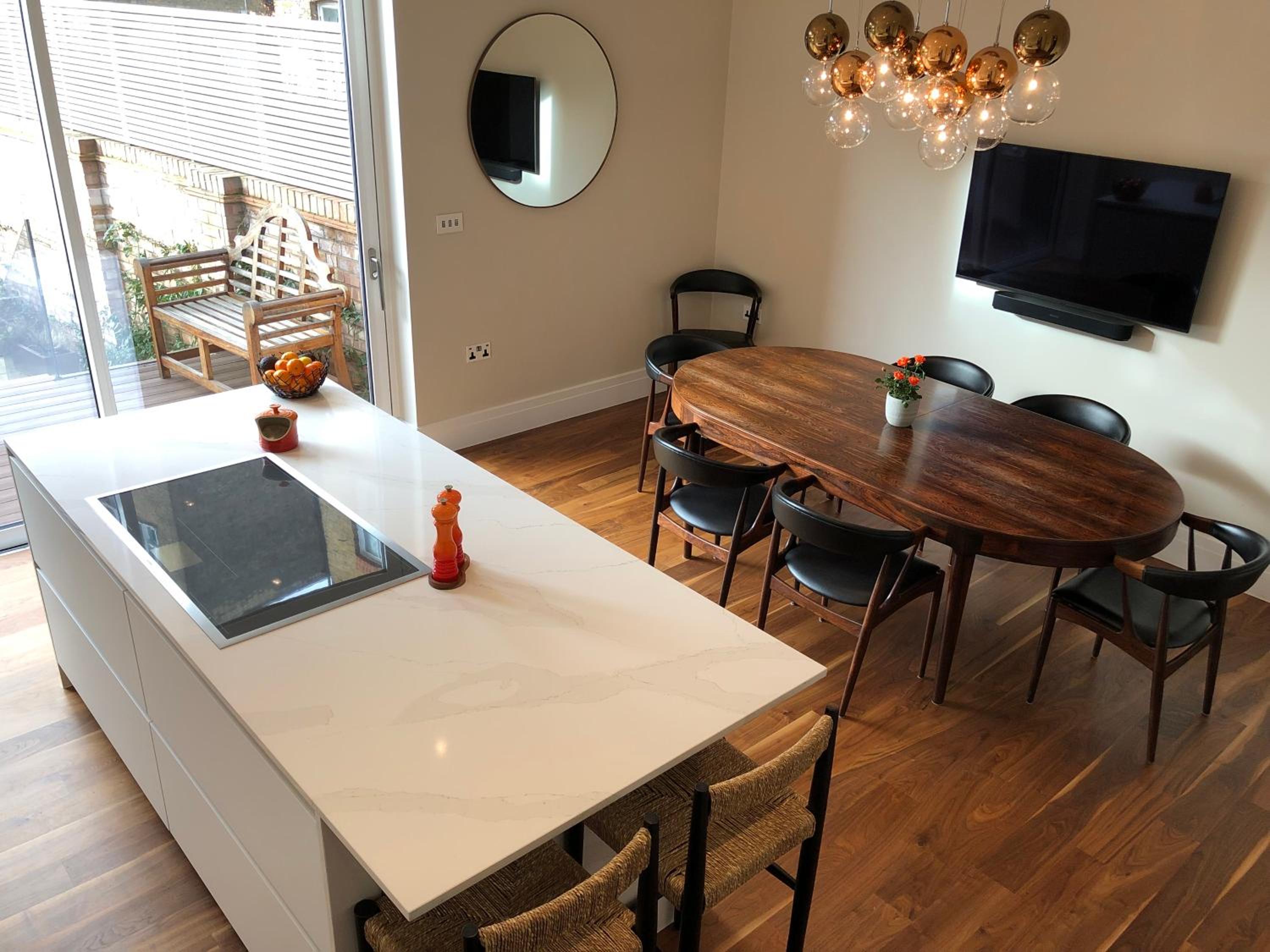Homestay SW6 Near Central London! A Plus Double Bed and Private Bath