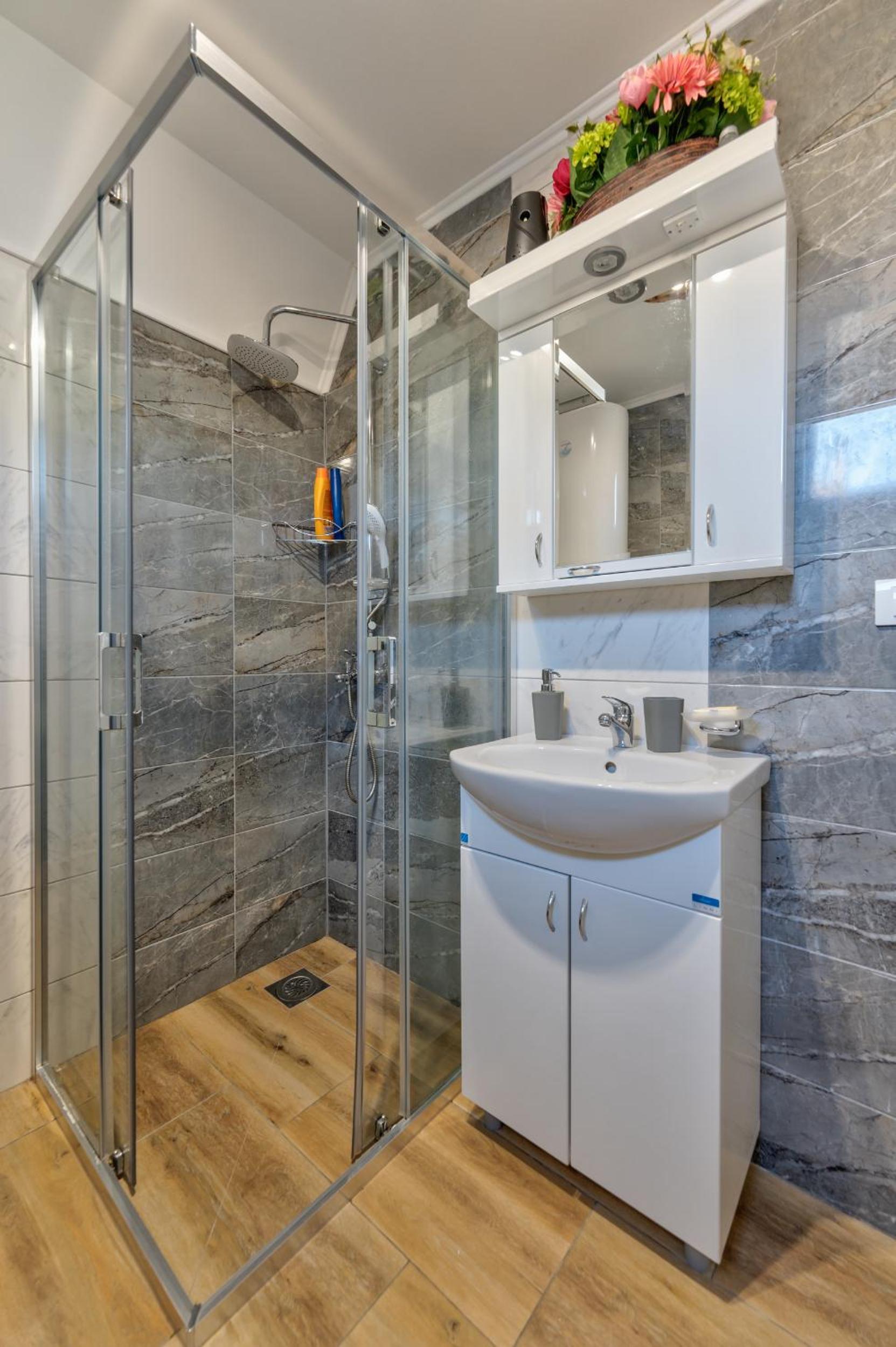 Photo 27