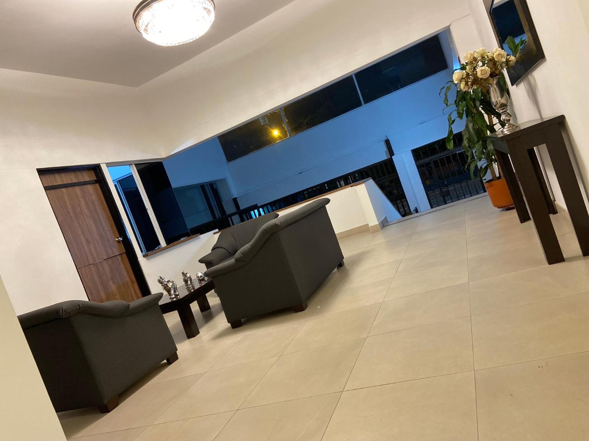 Jardines conjunto cerrado Apt de 2alcobas Laurles estadio
