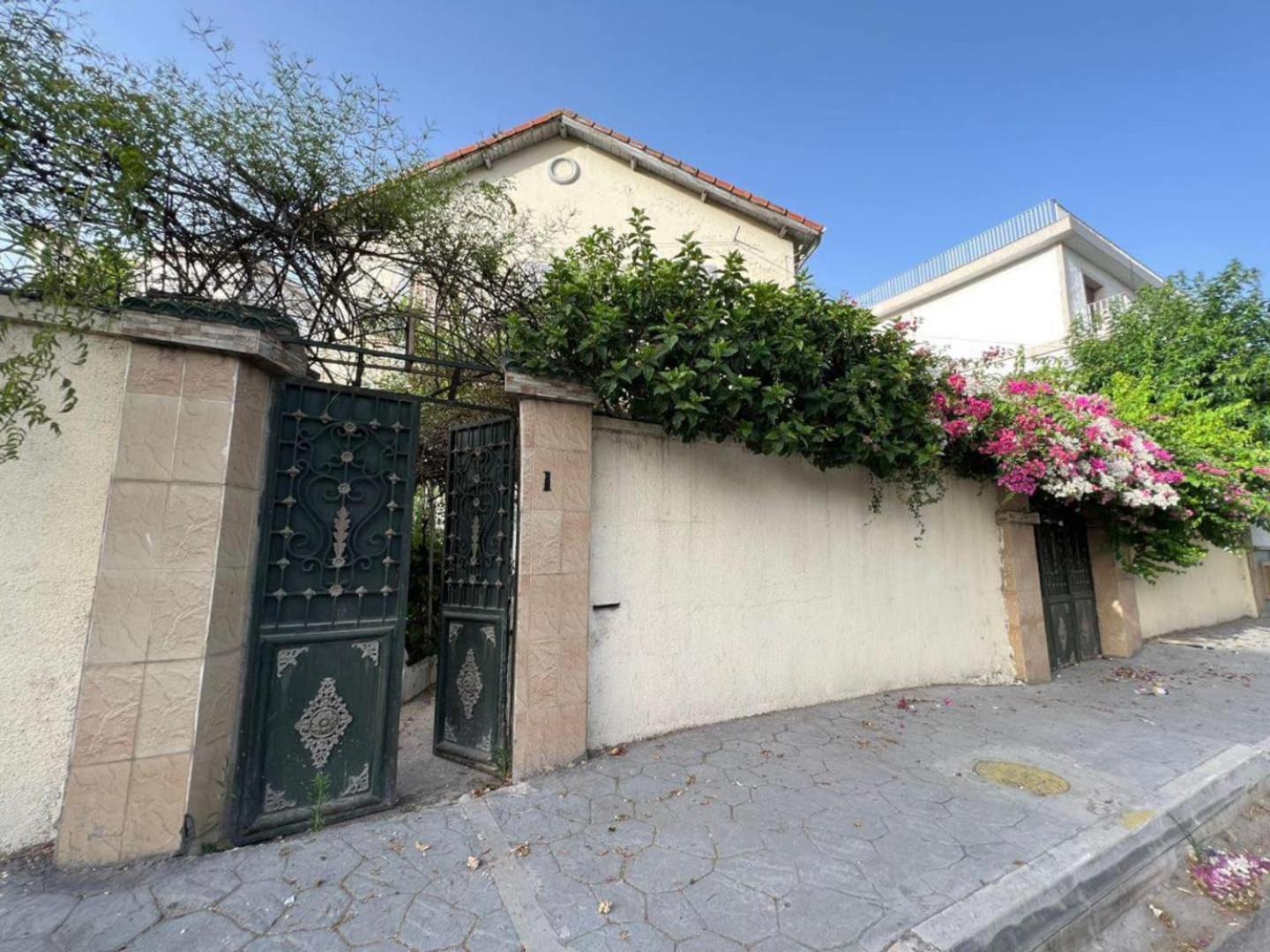 Maison Jardinée