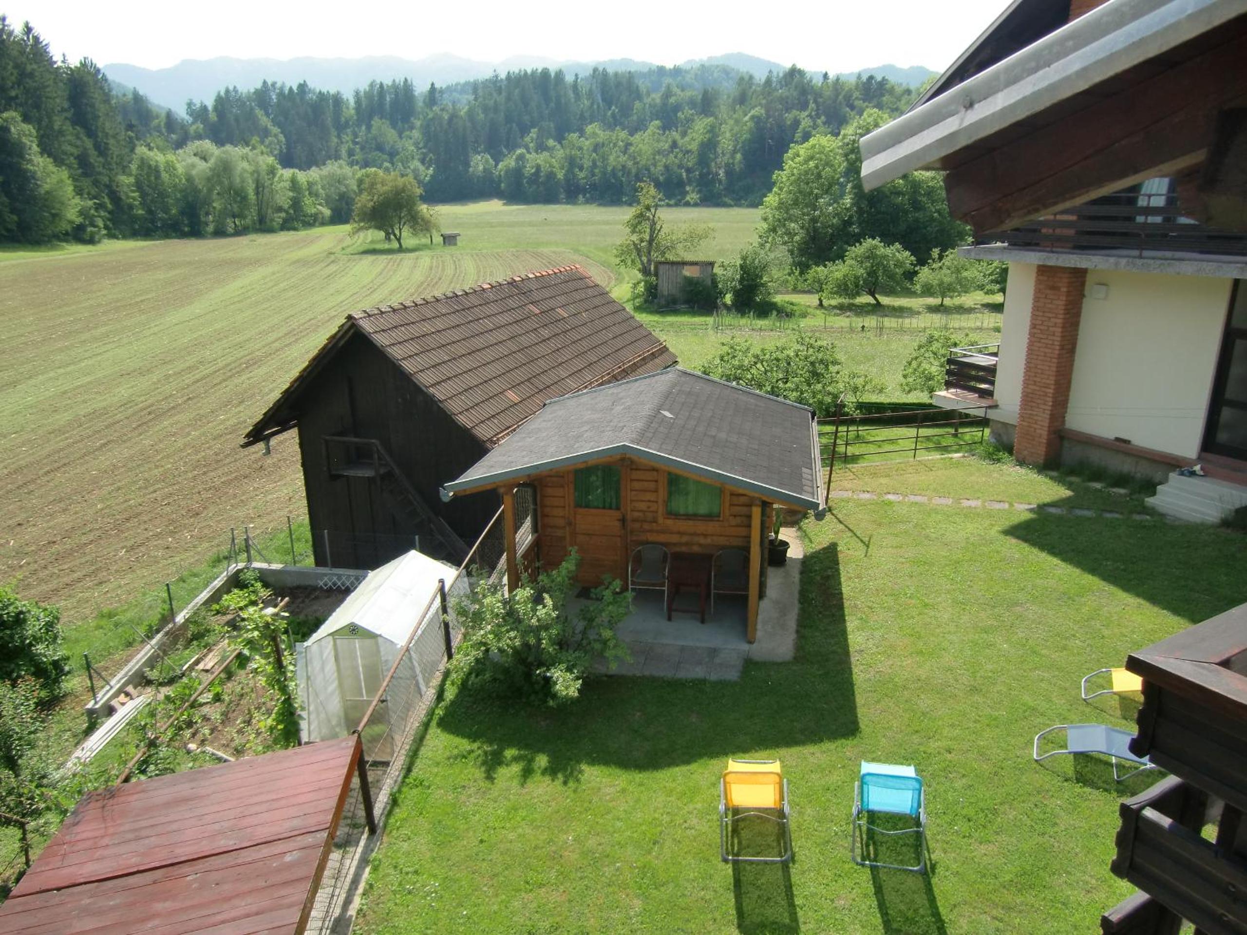 Photo 32