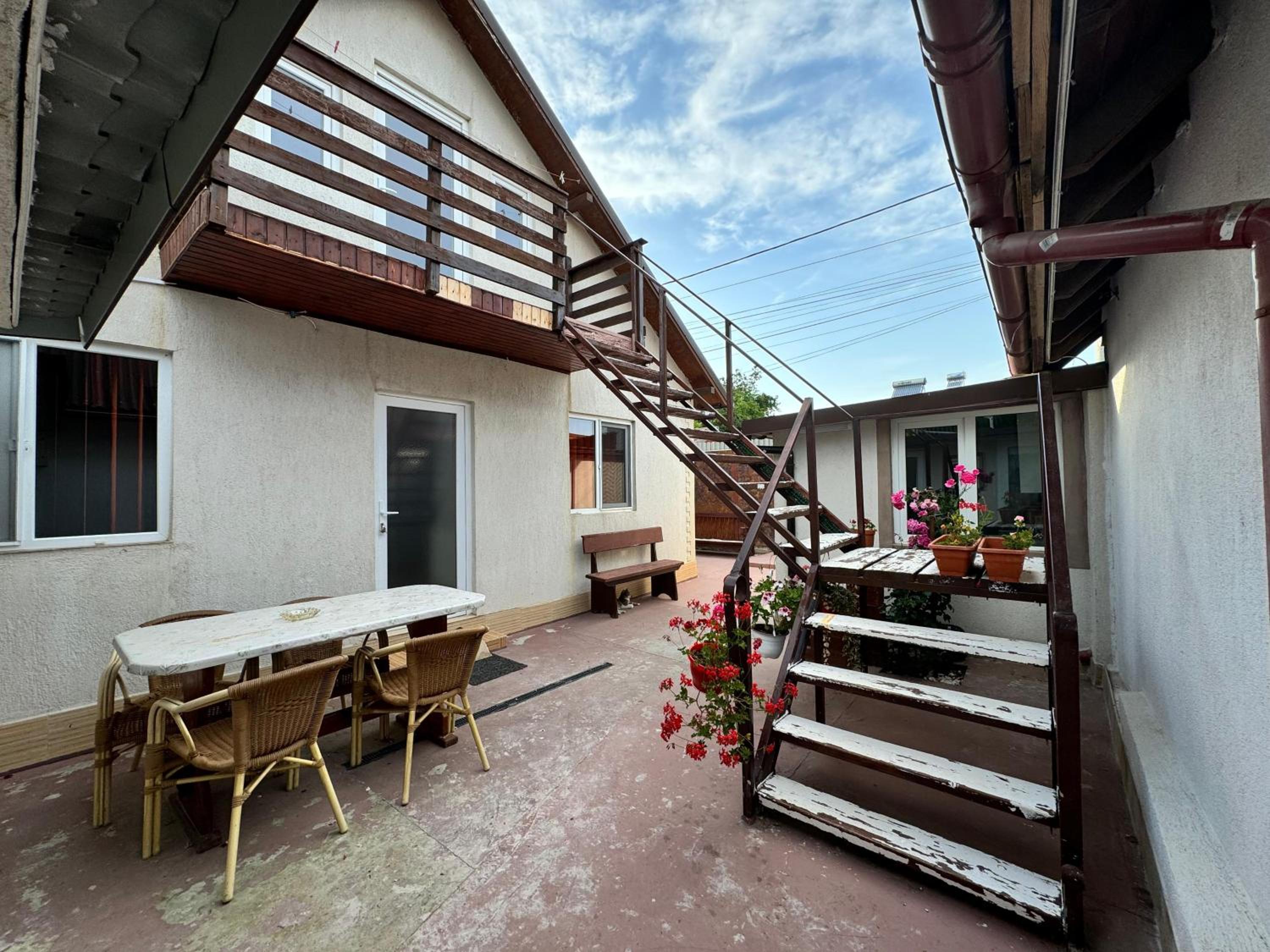 La Stefi view 5