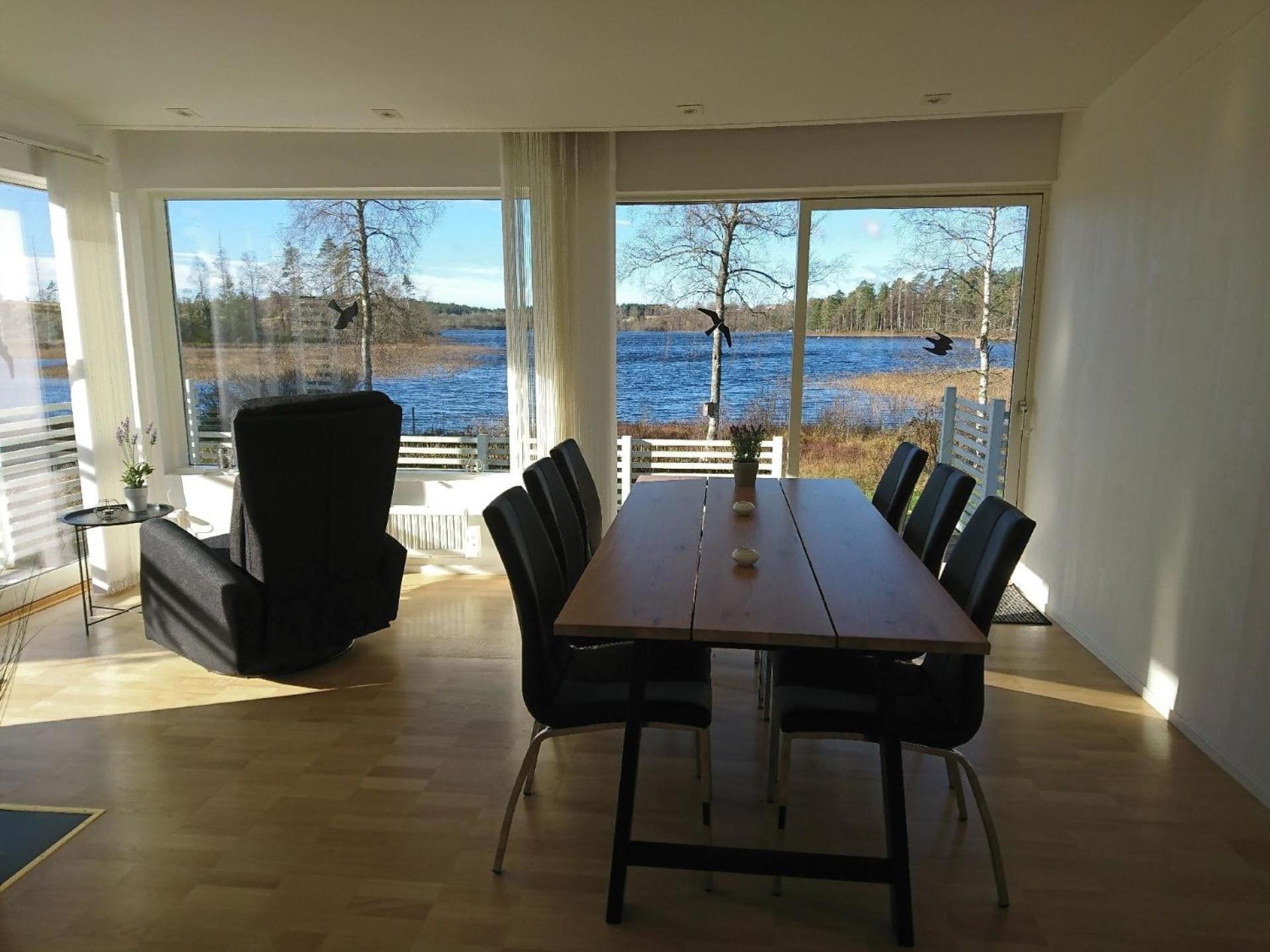 Nettes Ferienhaus mit Garten direkt am See view 4