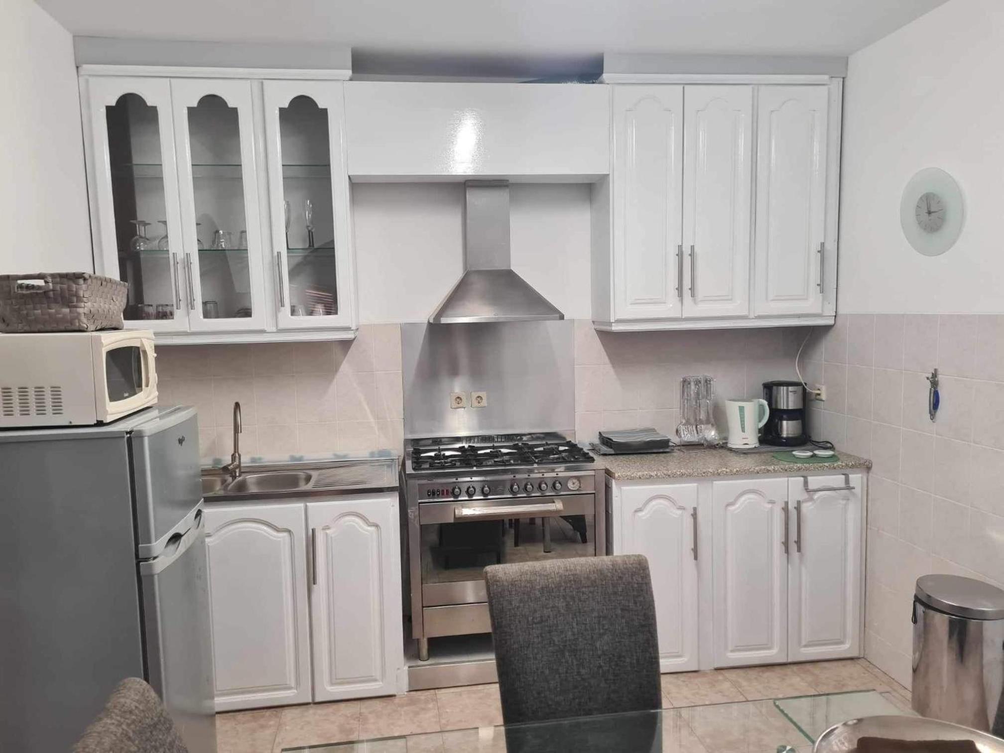 Apartamento Madeiralzinho