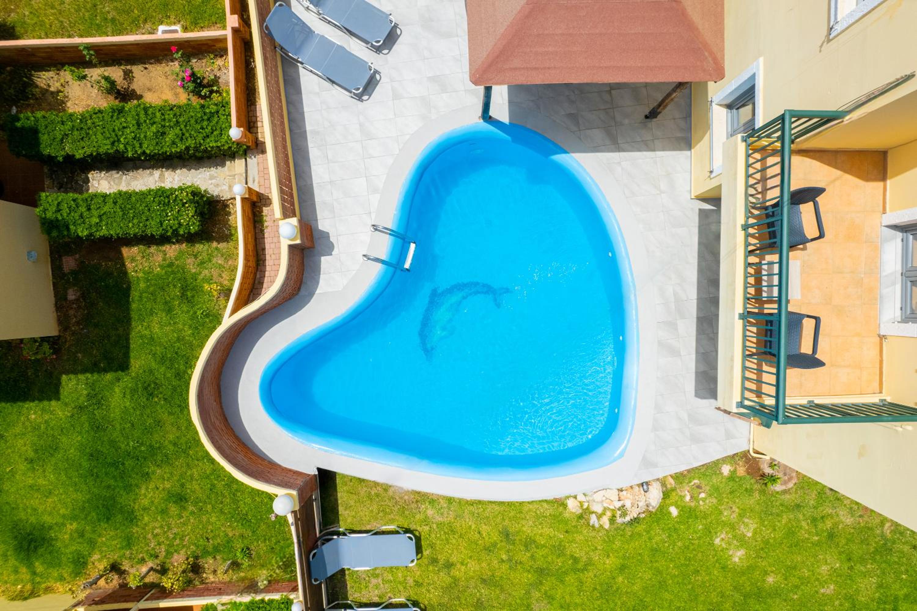 Renia's Villas view 3