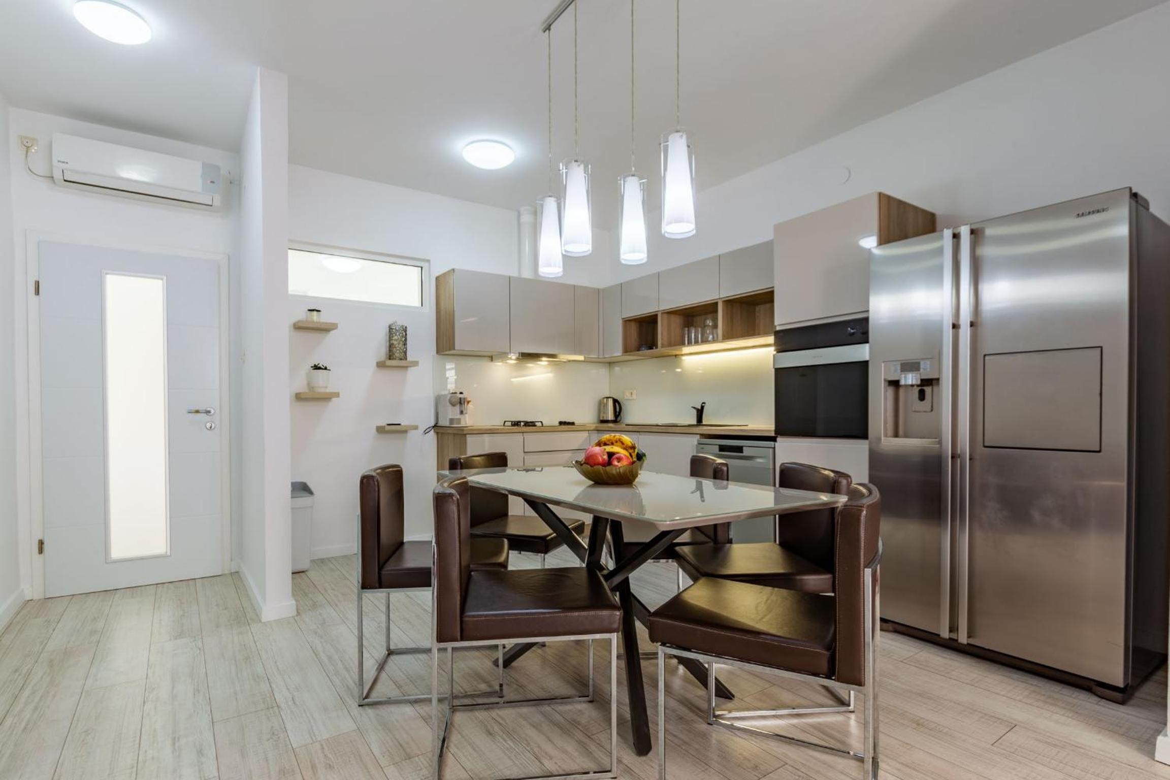Olive three bedroom apartment