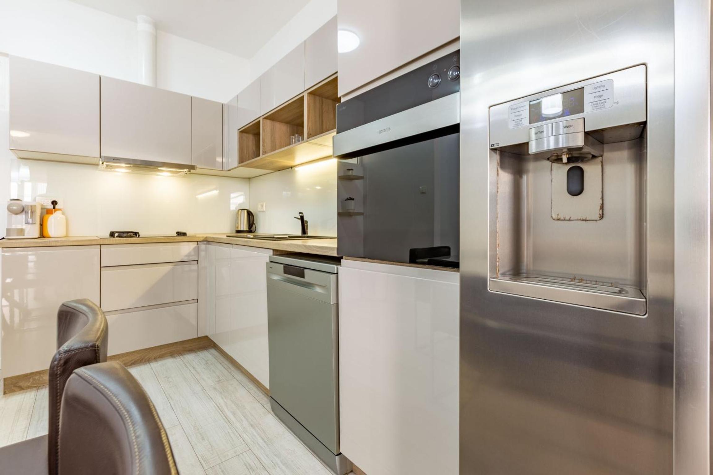 Olive three bedroom apartment