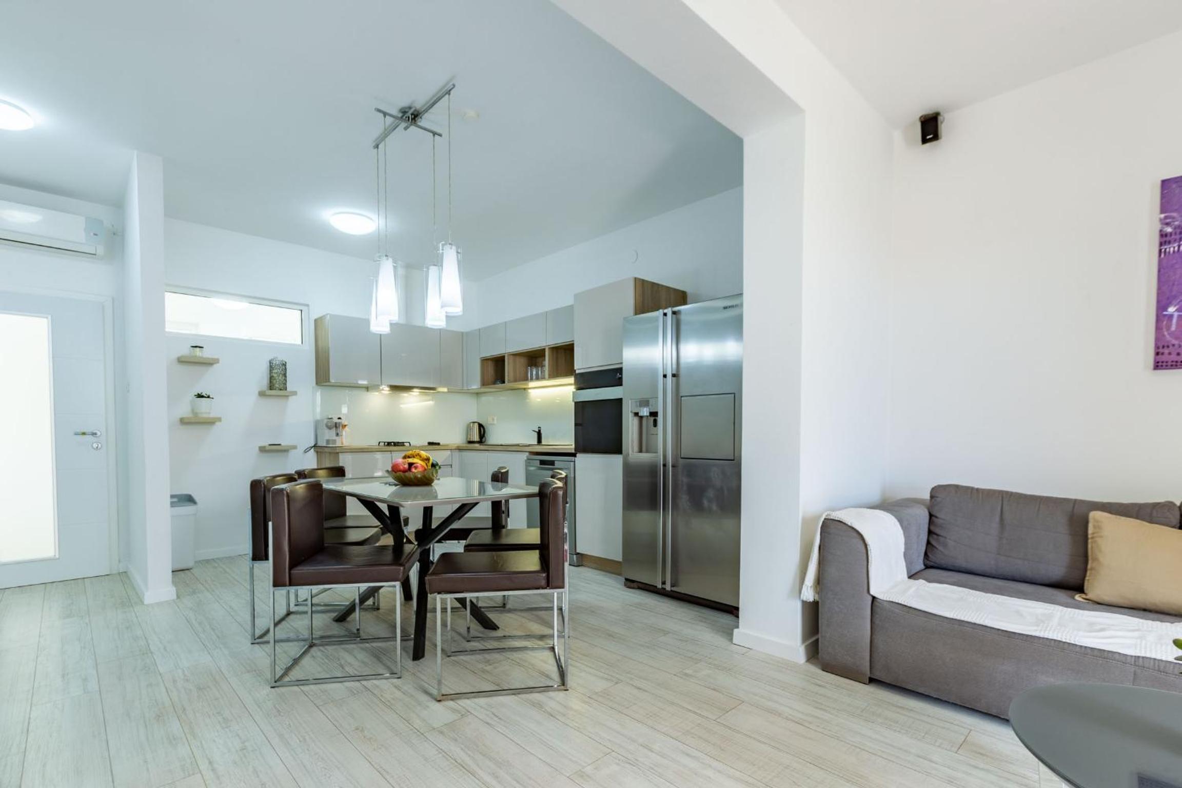 Olive three bedroom apartment