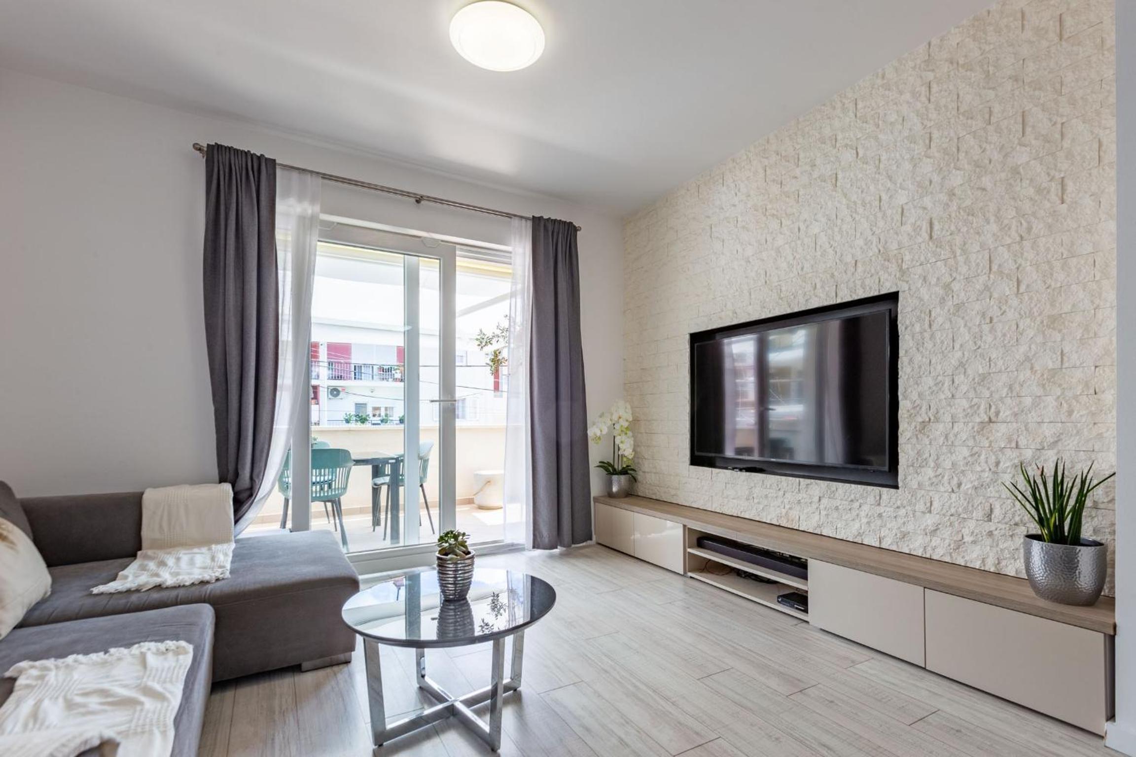 Olive three bedroom apartment