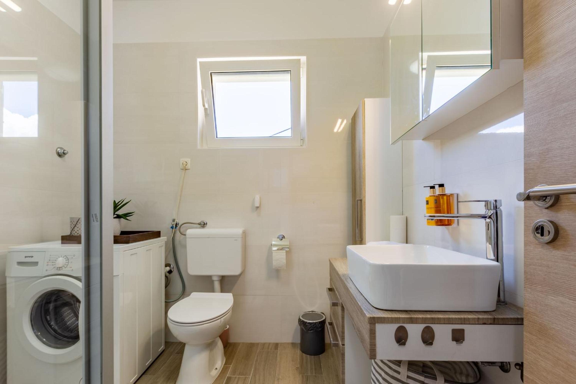 Olive three bedroom apartment