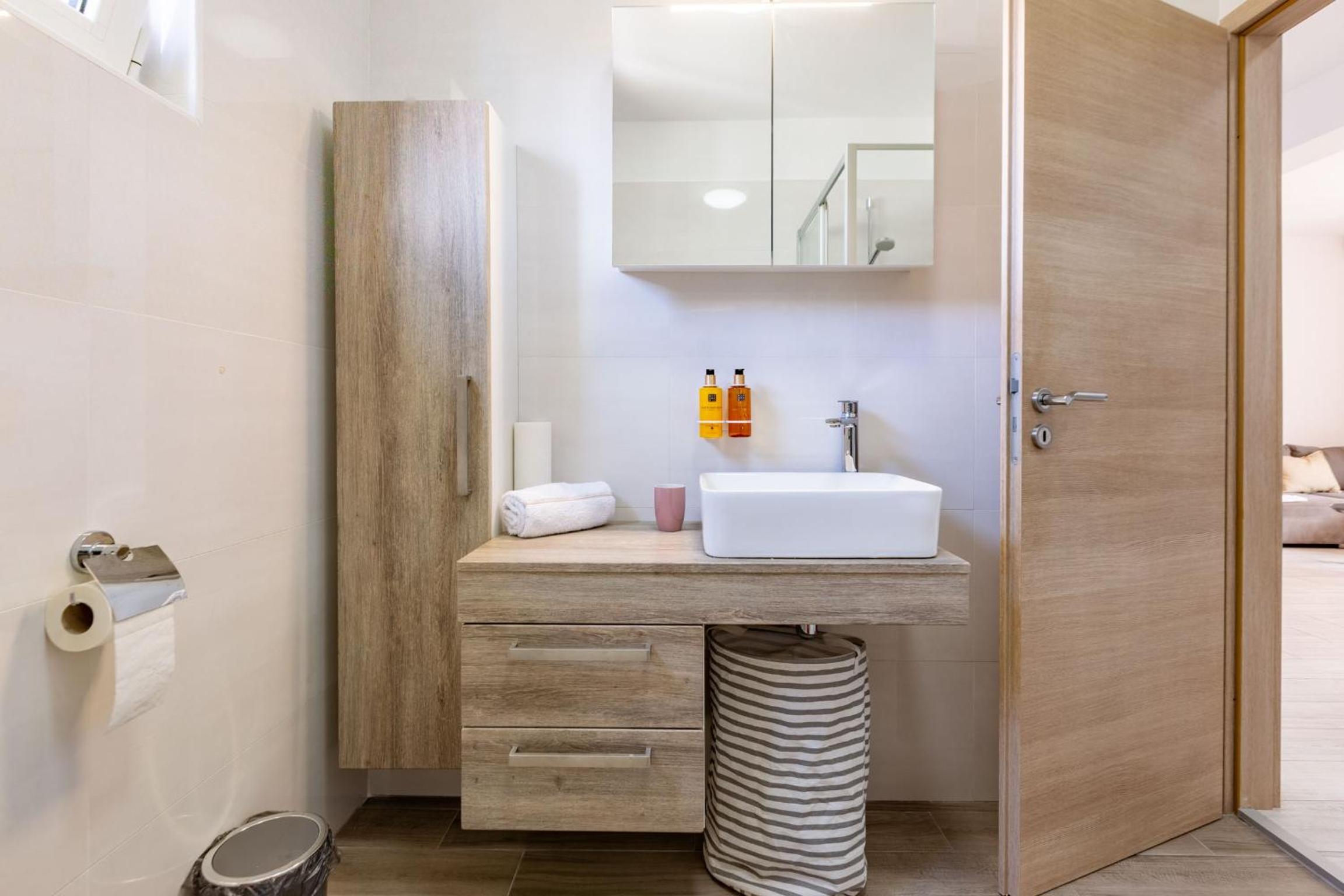 Olive three bedroom apartment