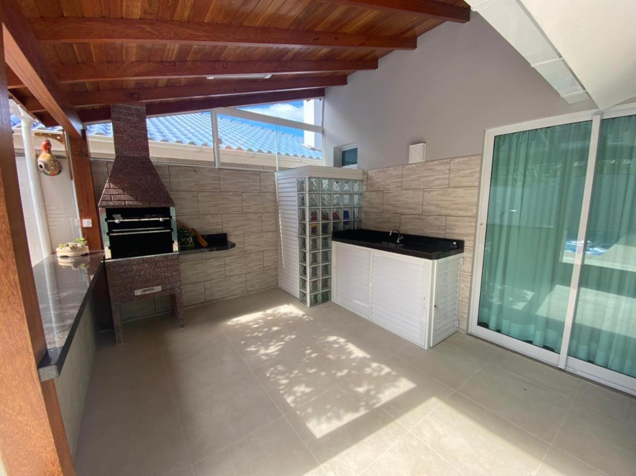cód 13 - Casa aconchegante com 4 dormitórios, sendo 2 suítes!
