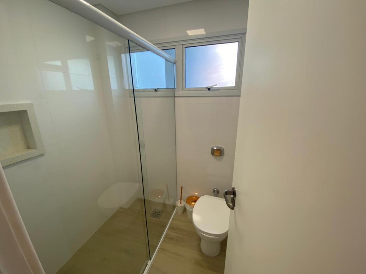 cód 13 - Casa aconchegante com 4 dormitórios, sendo 2 suítes!