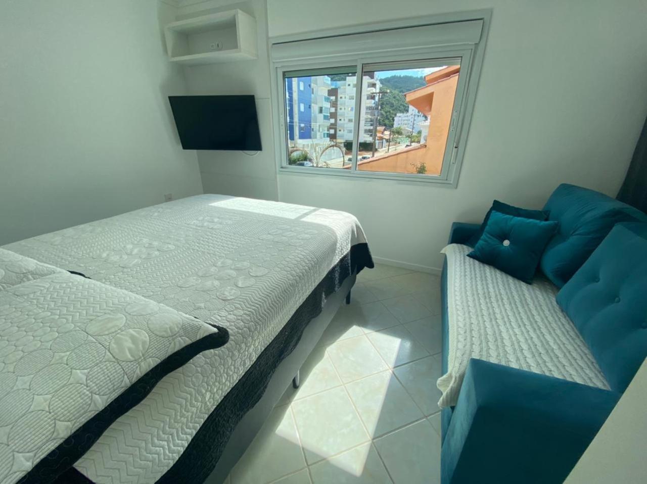 cód 13 - Casa aconchegante com 4 dormitórios, sendo 2 suítes!