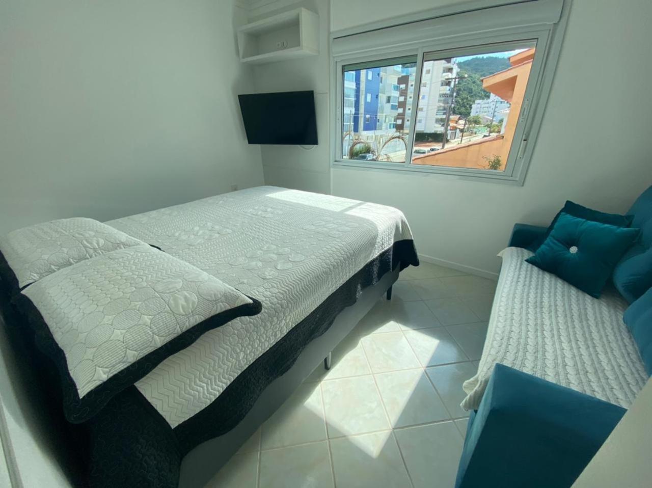 cód 13 - Casa aconchegante com 4 dormitórios, sendo 2 suítes!
