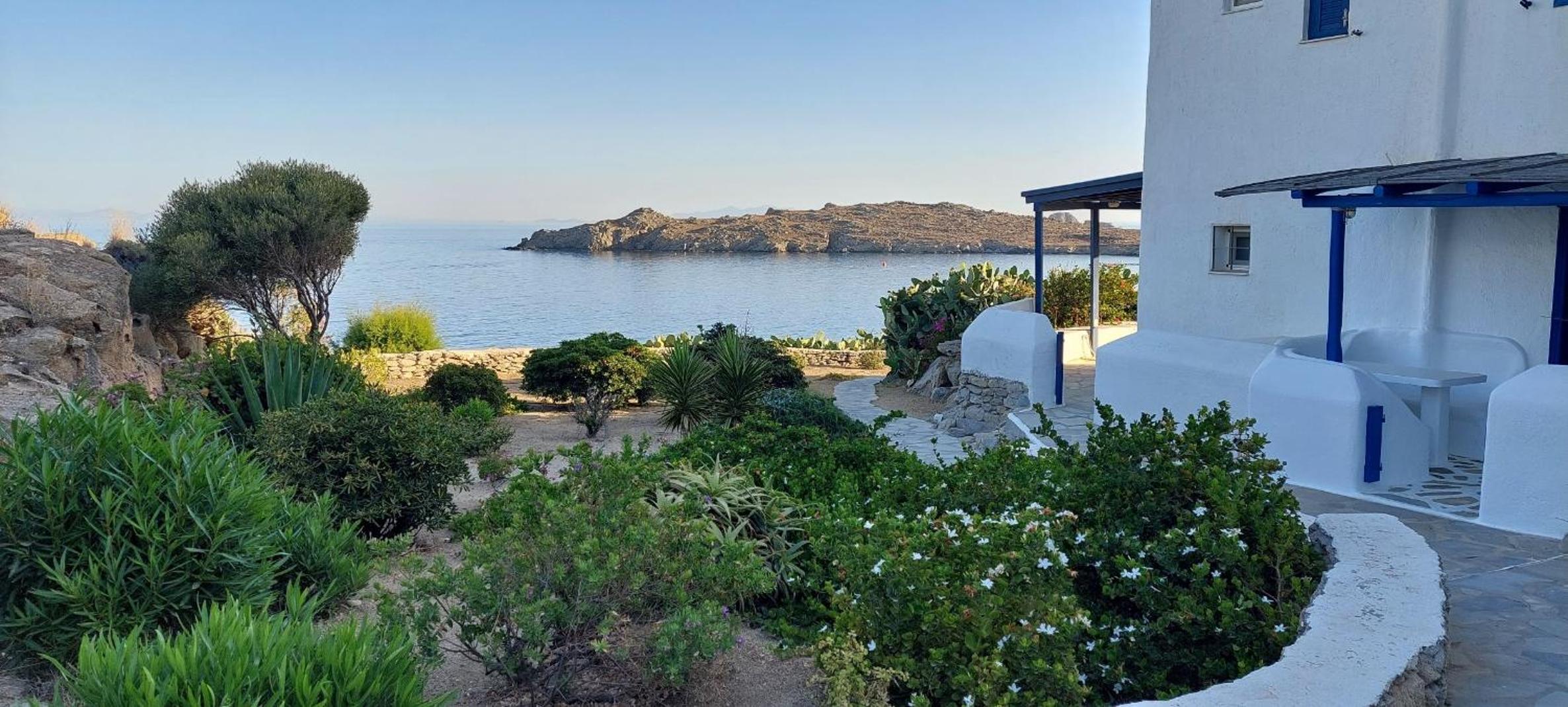 Traditionnal Mykonian Studio