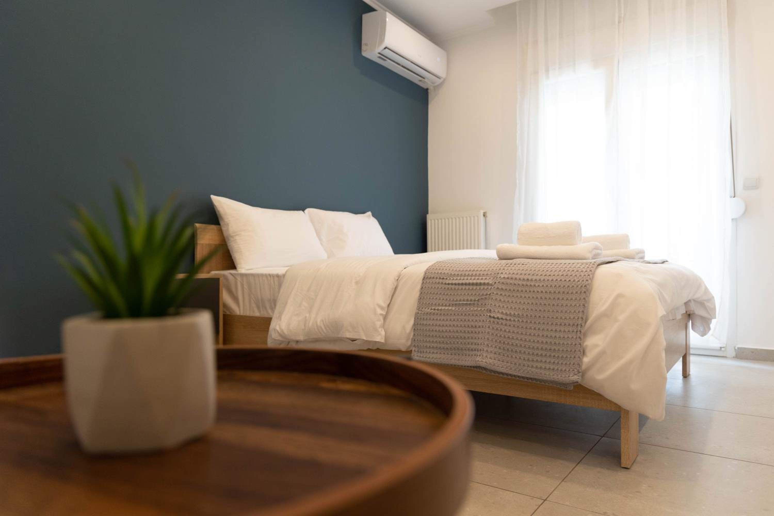 SKG Subway Apartments