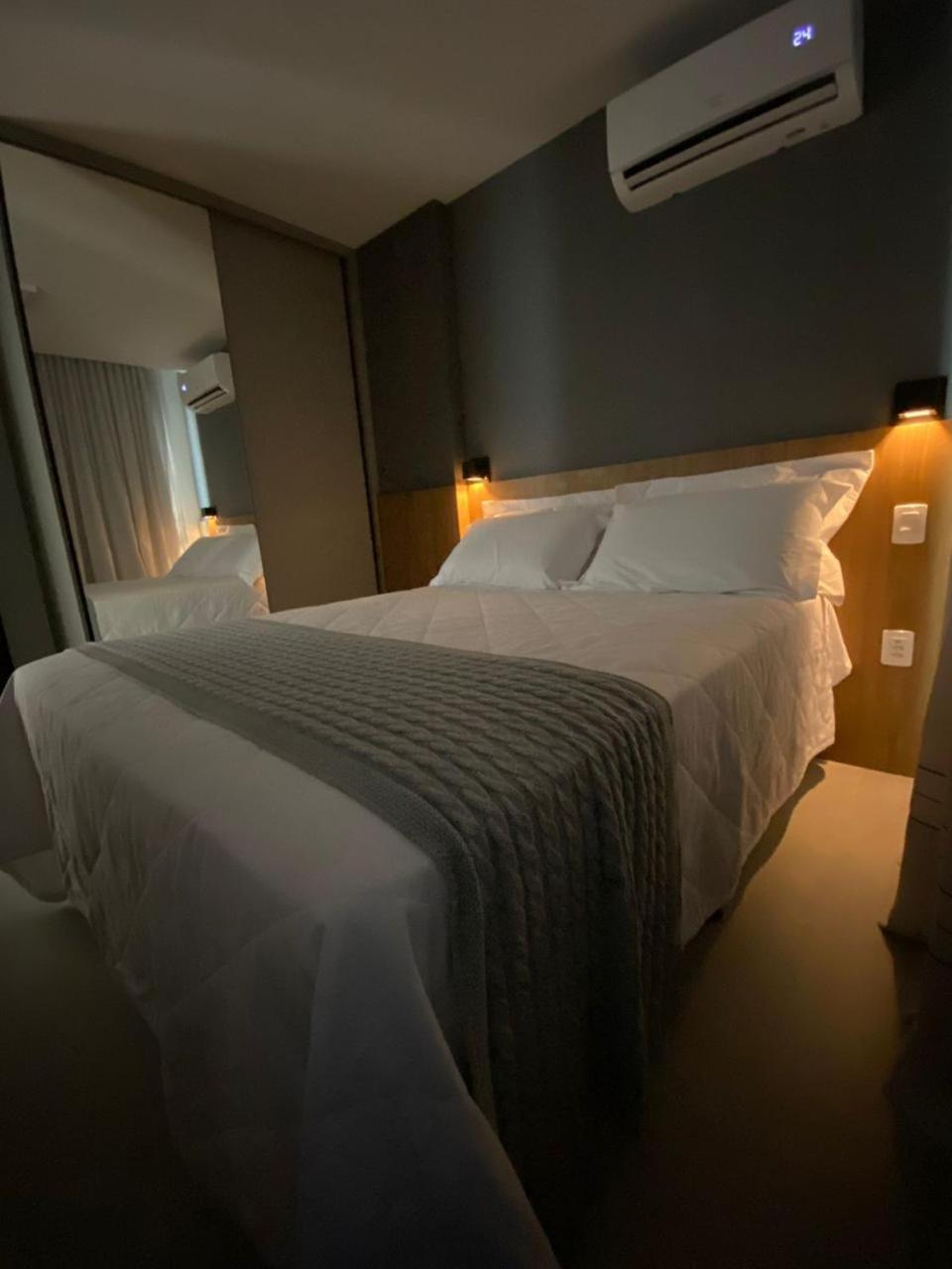 Flat de luxo na Mata da Praia