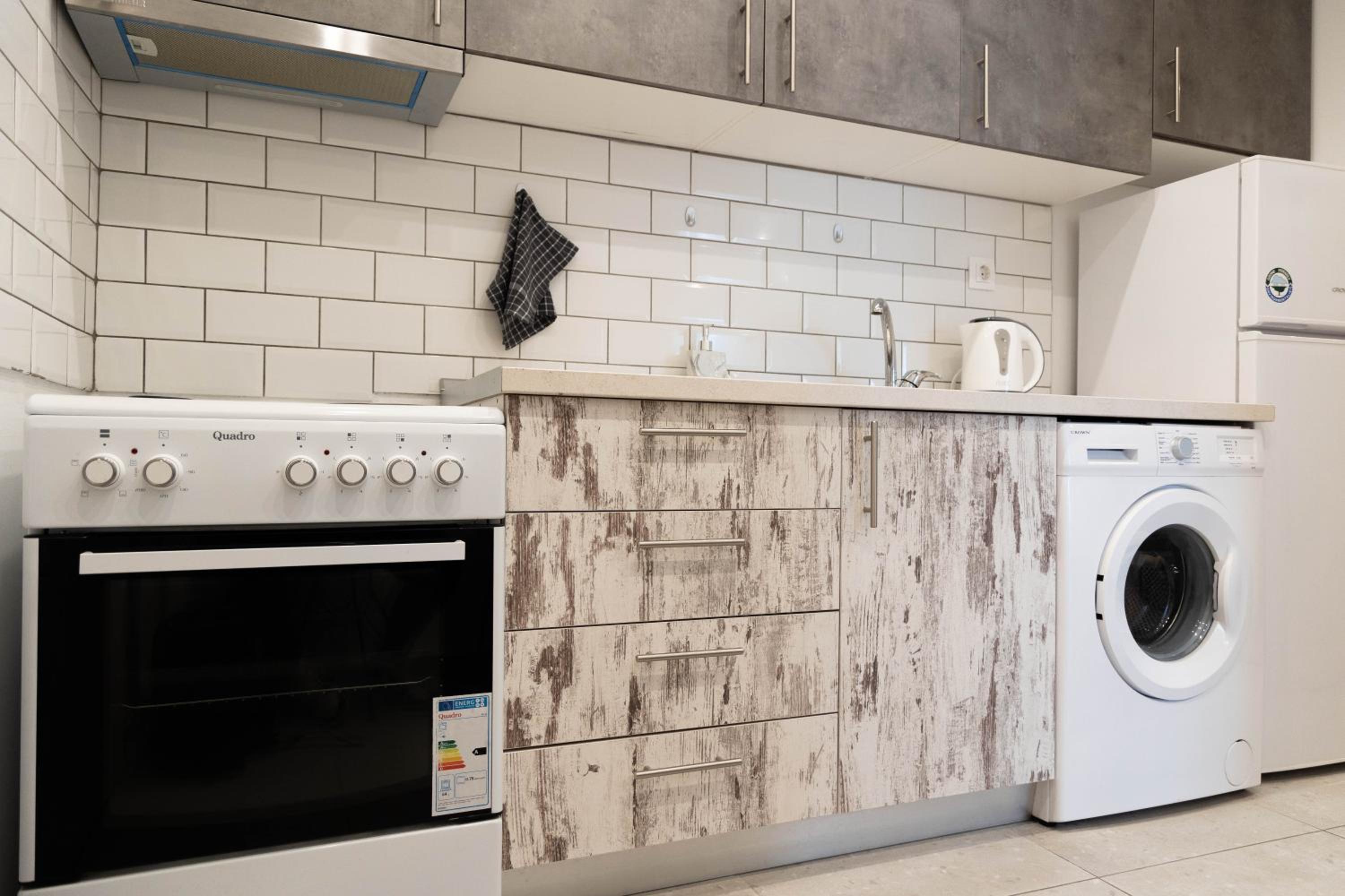 SKG Subway Apartments