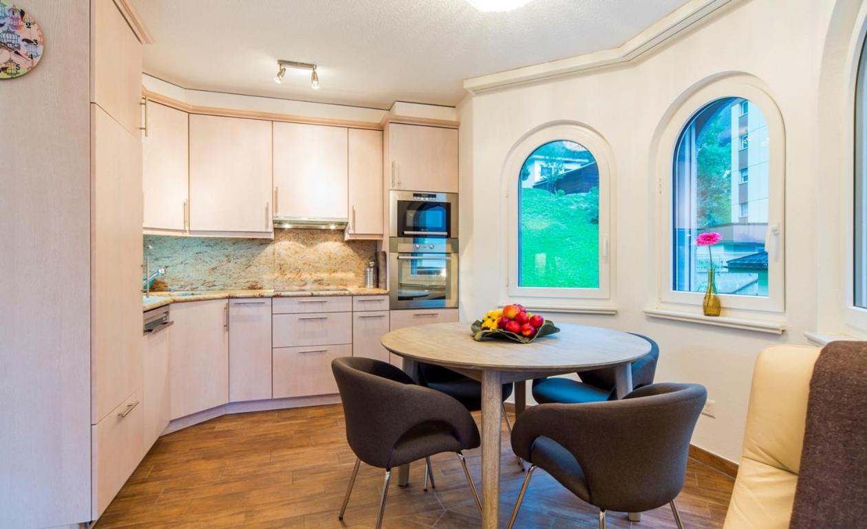Residenz Ambassador B13 mit Wellness-Fitness view 3