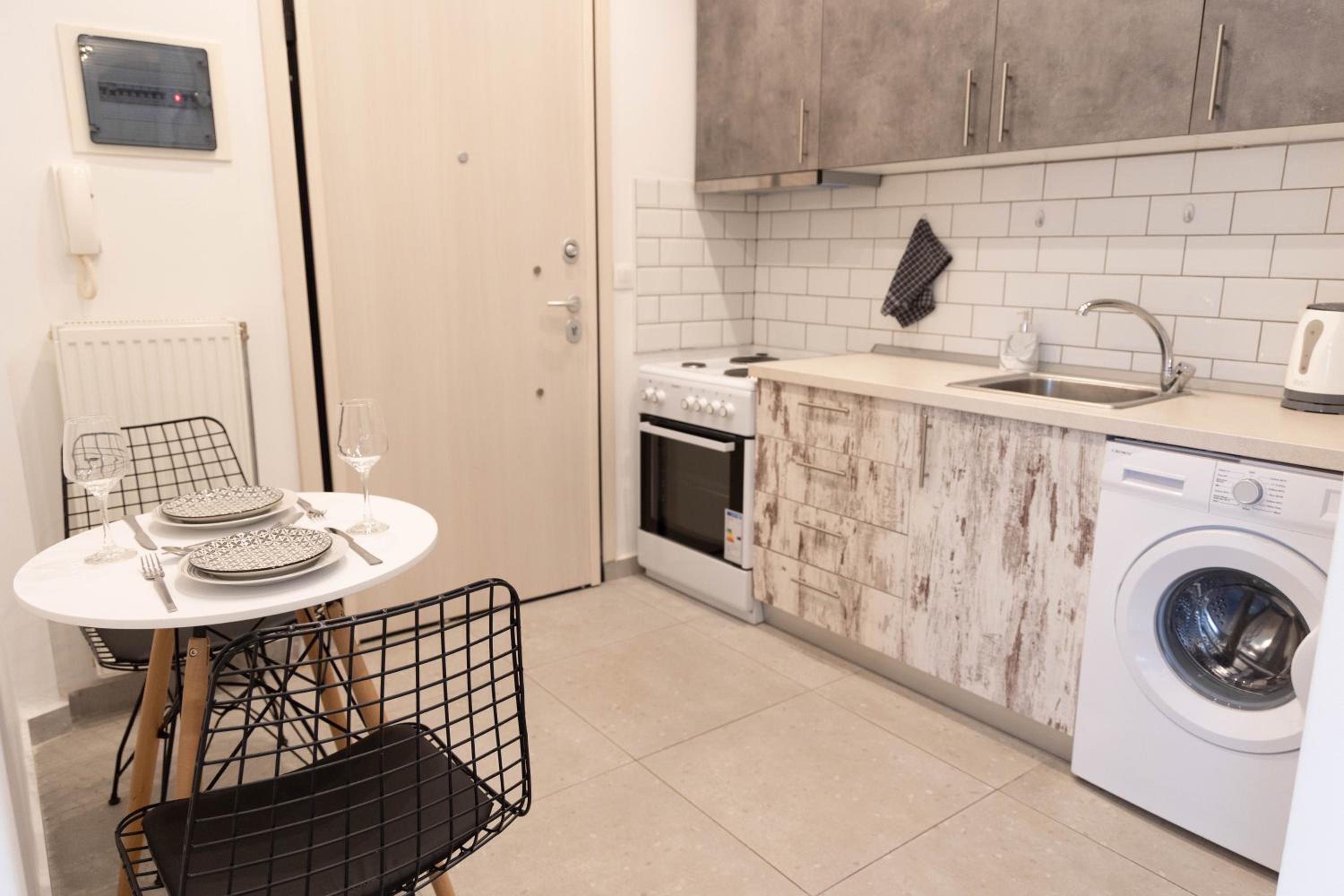 SKG Subway Apartments