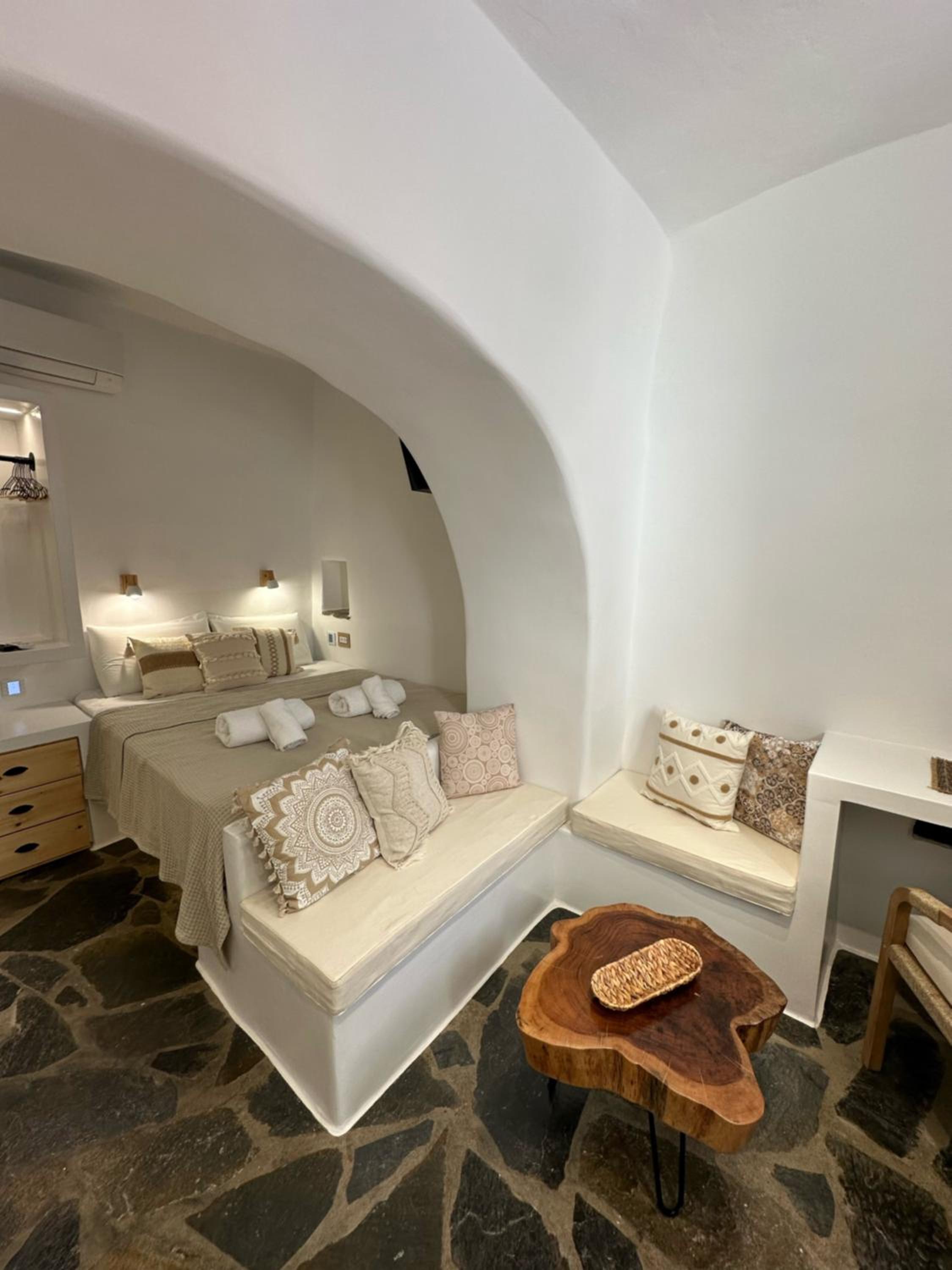 Mikri Kamara Suite view 4