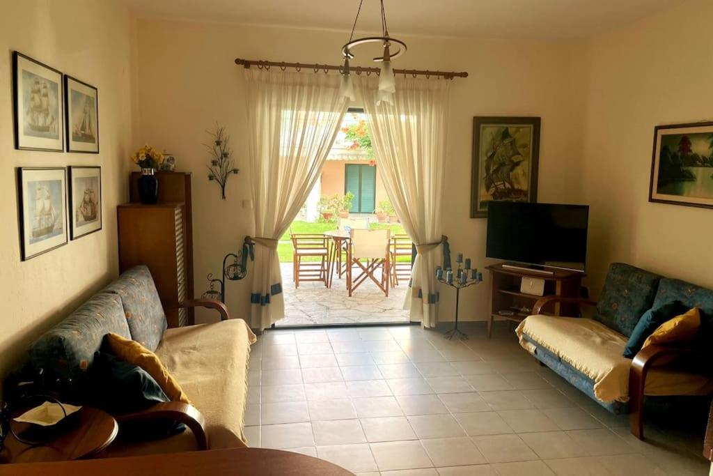 Villa Maria by the sea view 3