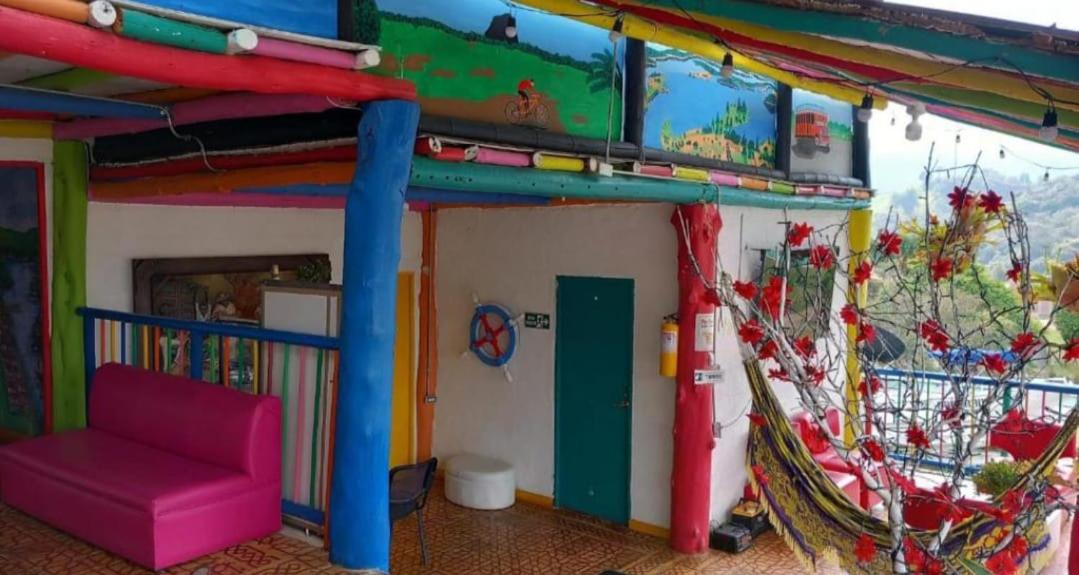 Colors Fantasy Guatape Backpackers and Travellers
