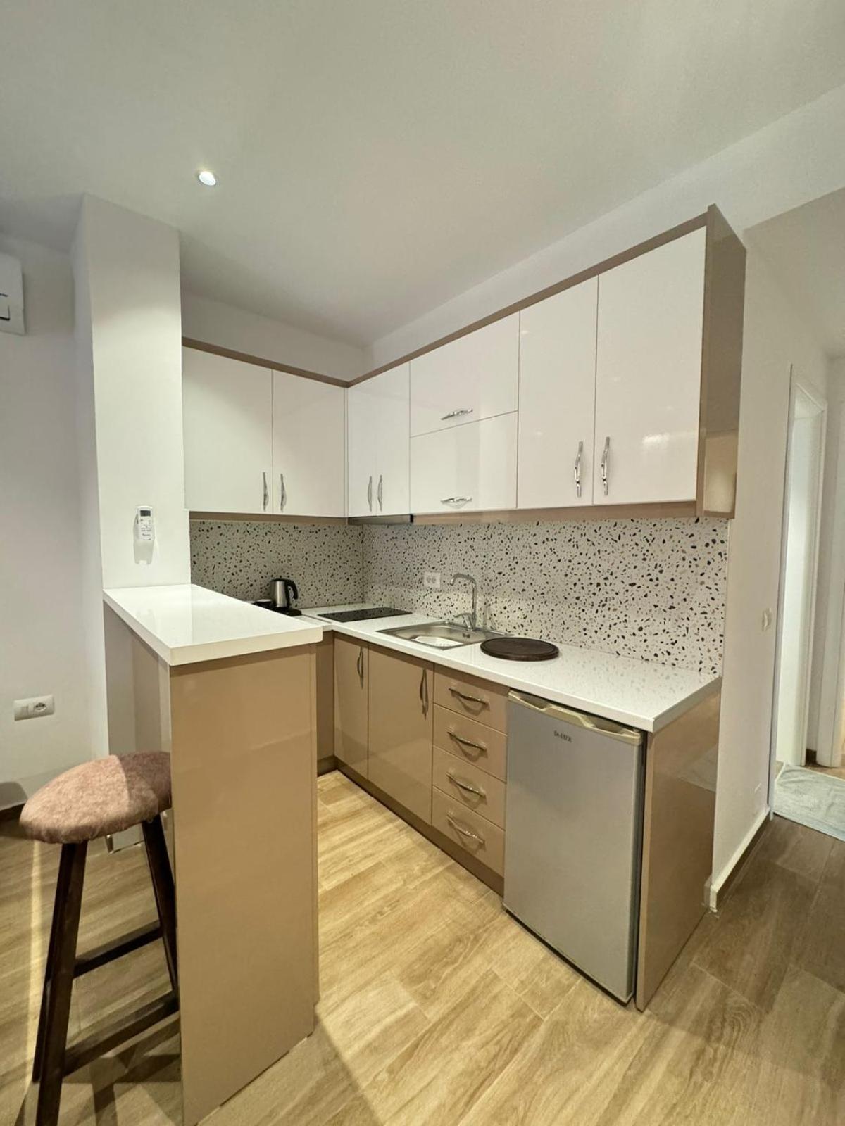 Ajlina Apartments