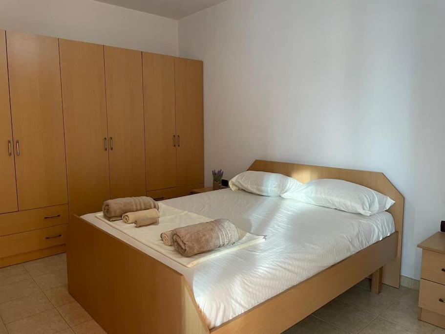 Apt 3 Minute Walk to the Beach photo 4