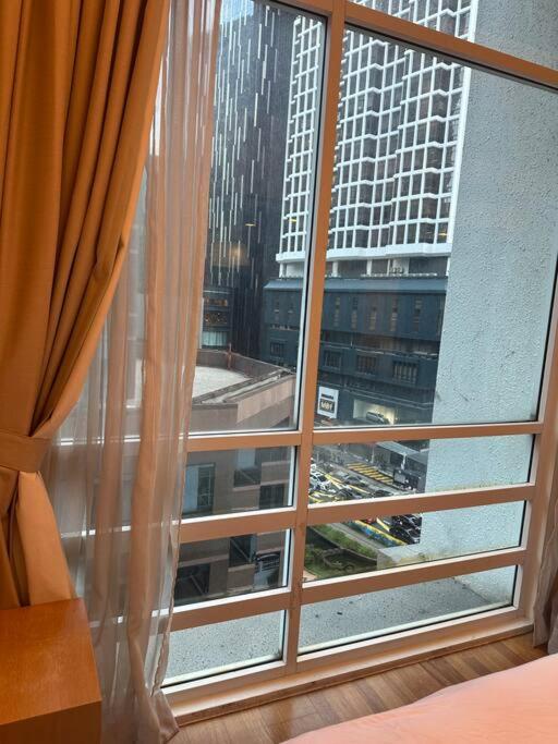 Luxzell suit KlCC-7minutes walk to KLCC