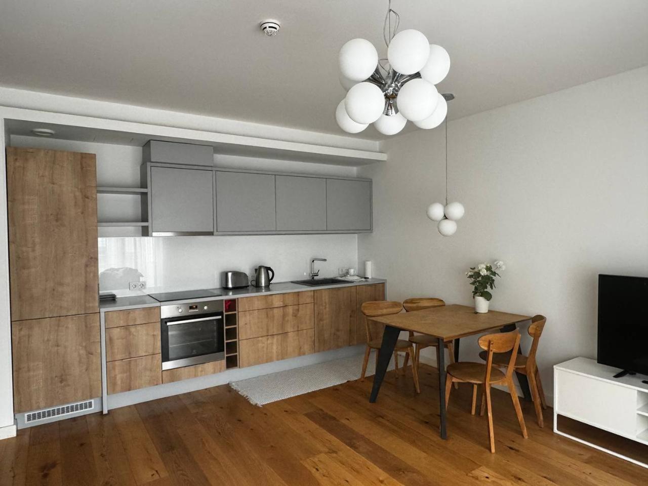 Amber style apartment view 3
