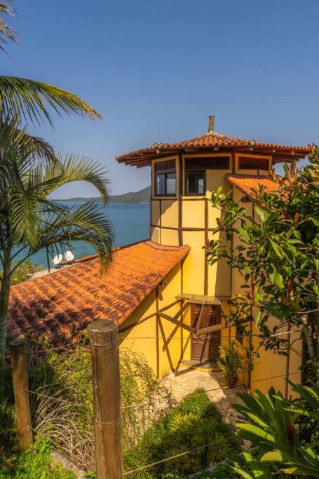 Mansão Ponta das Toninhas