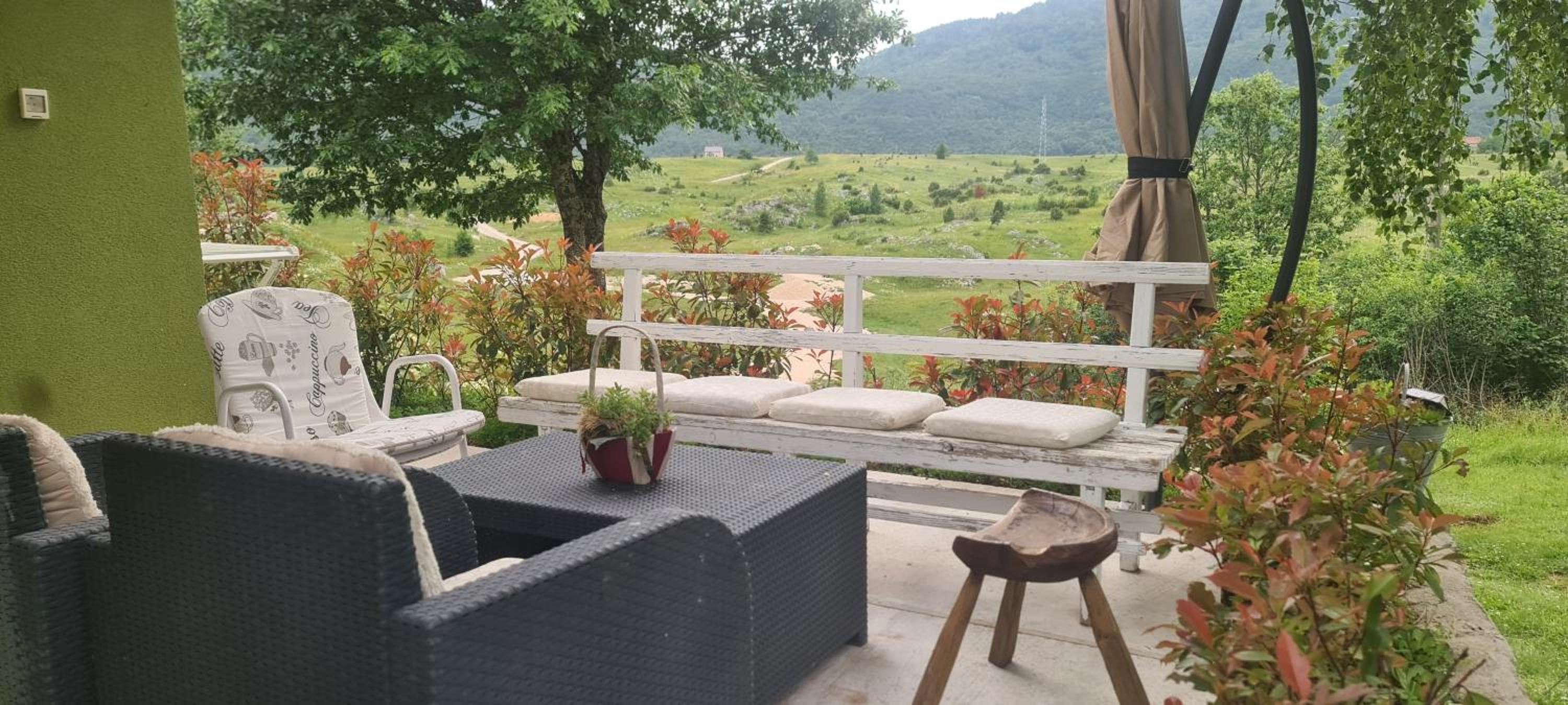 Etno Kuca Djedovina