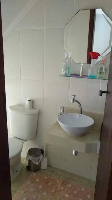 Casa em condomínio 150m praia