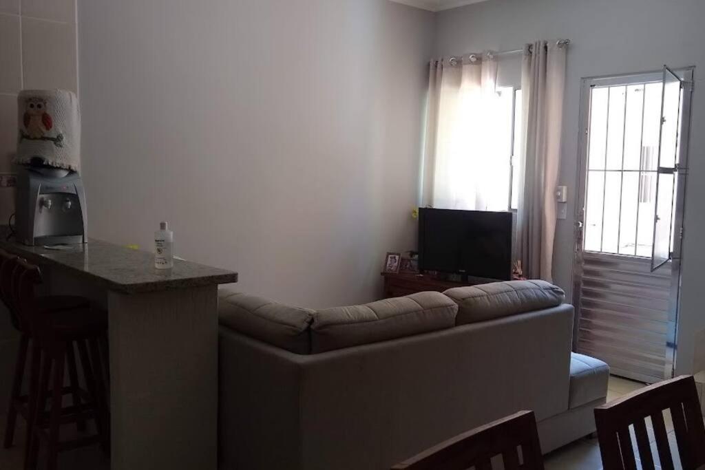 Casa em condomínio 150m praia