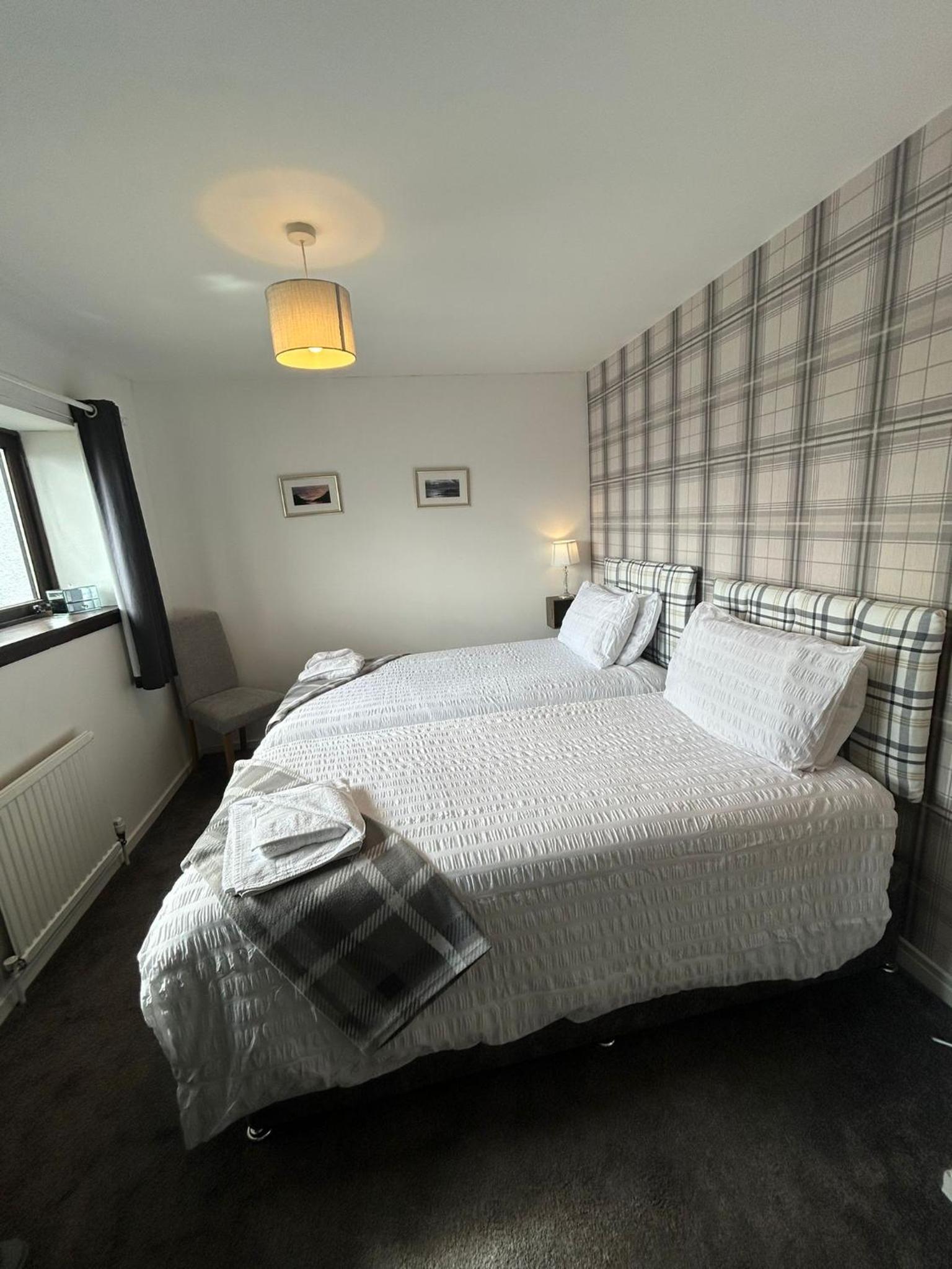 Annie's Corner - Fort William view 2