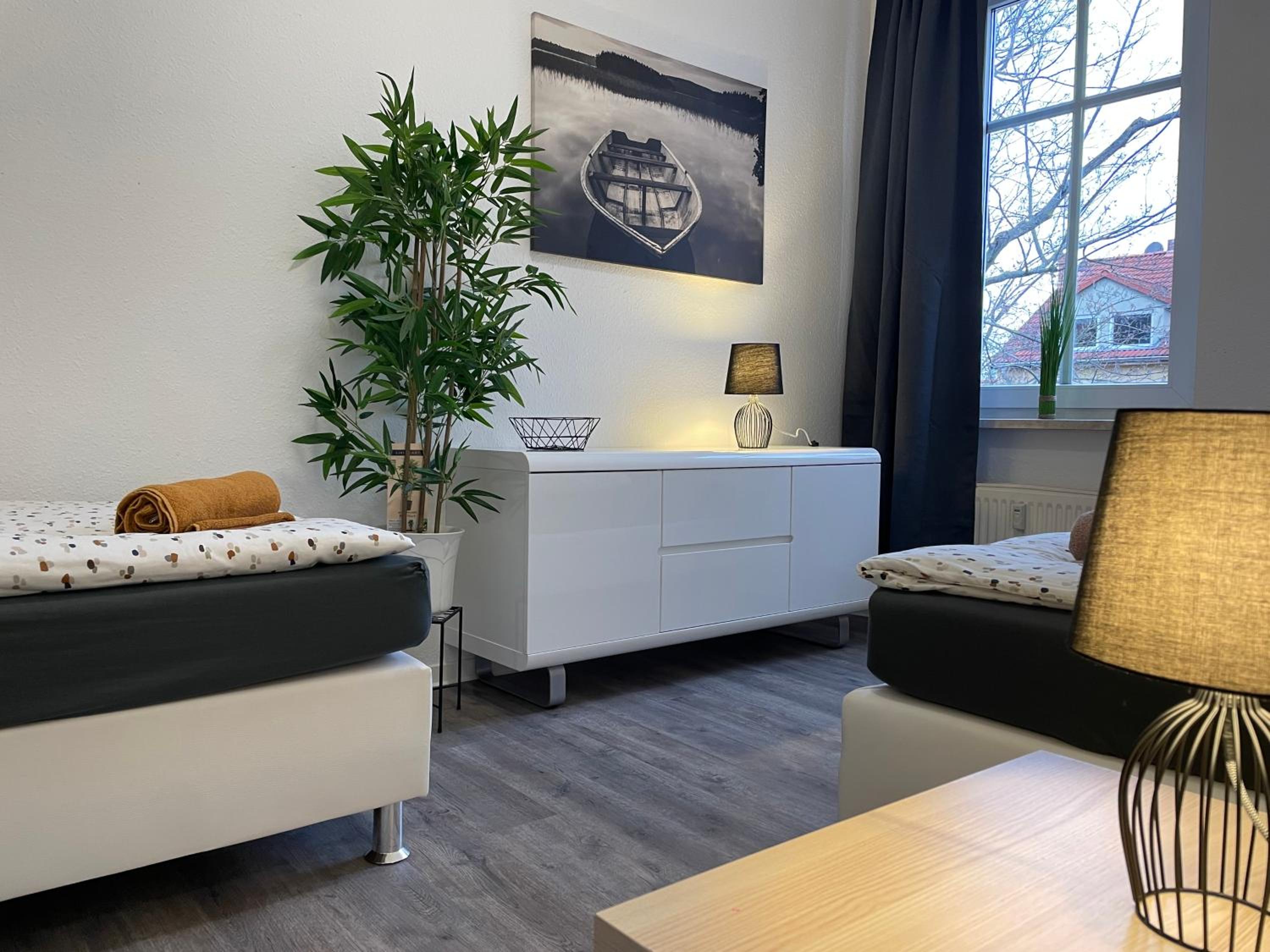Apartment Hanseviertel Erfurt - 2 Schlafzimmer - 4 Betten - gratis PKW Stellplatz - SmartTV