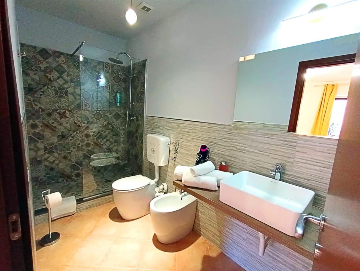 DaMa Rooms