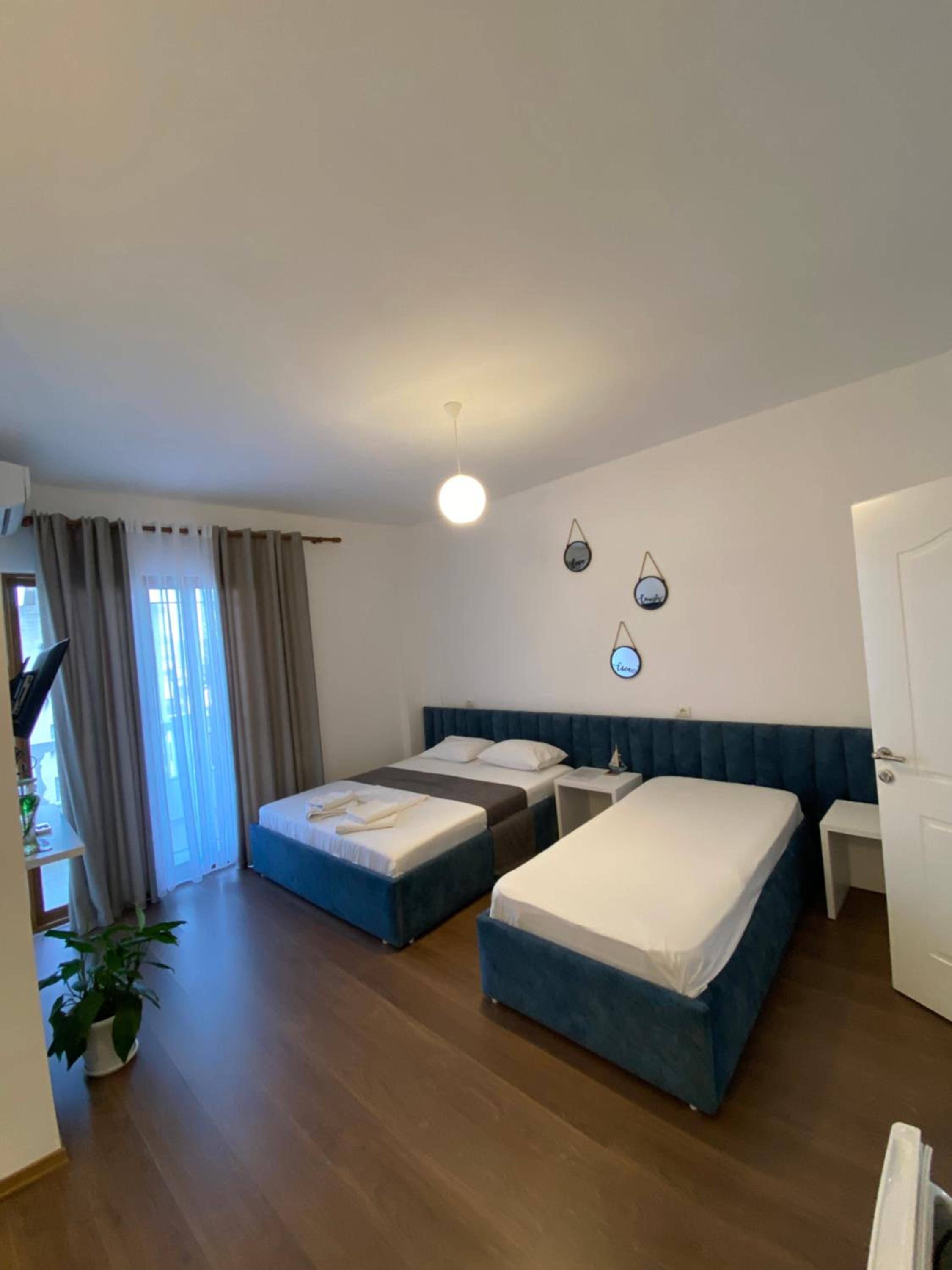 Enia's Room