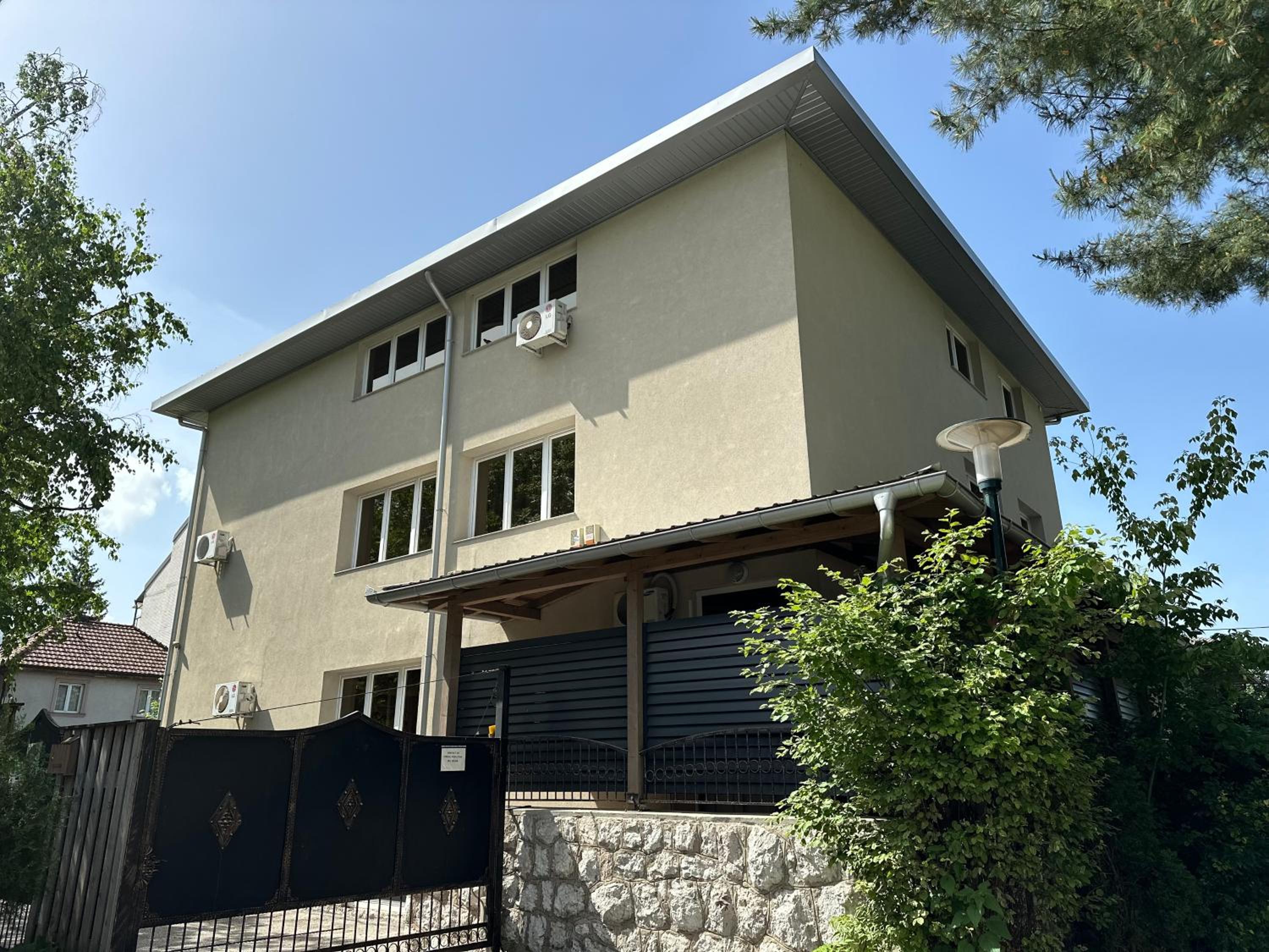 Villa Naomi