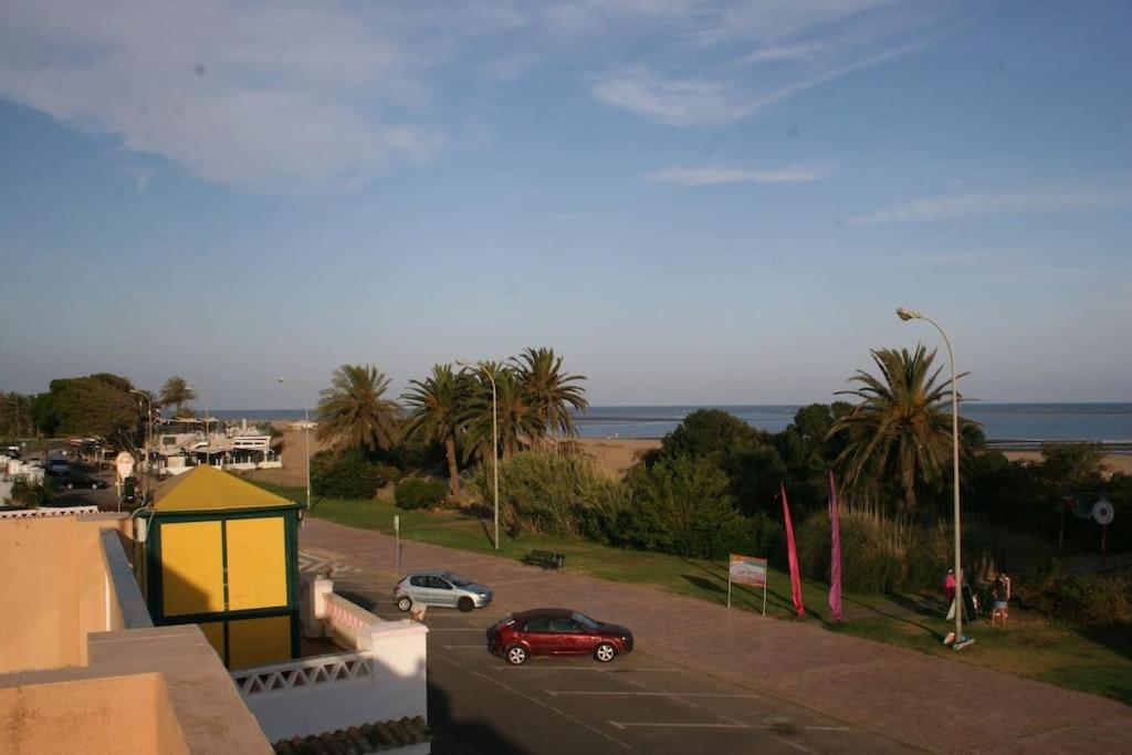 Selecta - Chalet primera linea piscina y parking view 2